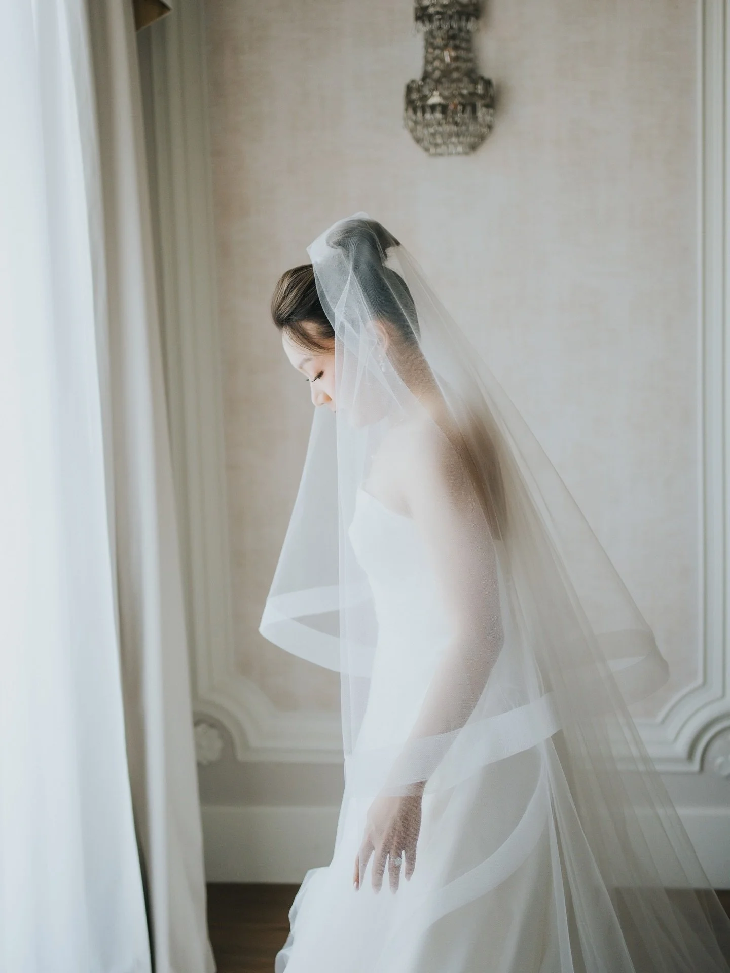 The moment our bride is ready.

Planner: @algarvedreamweddings 
Styling &amp; decor: @claudia_mota_design 
Photographer: @shineebloomv 
Videographer: @lsfilmmaker 
Makeup: @nicolesoaresmkp 
Hair: @algarvehairmakeupstylist_xenia 
Venue: @solardopaco.a