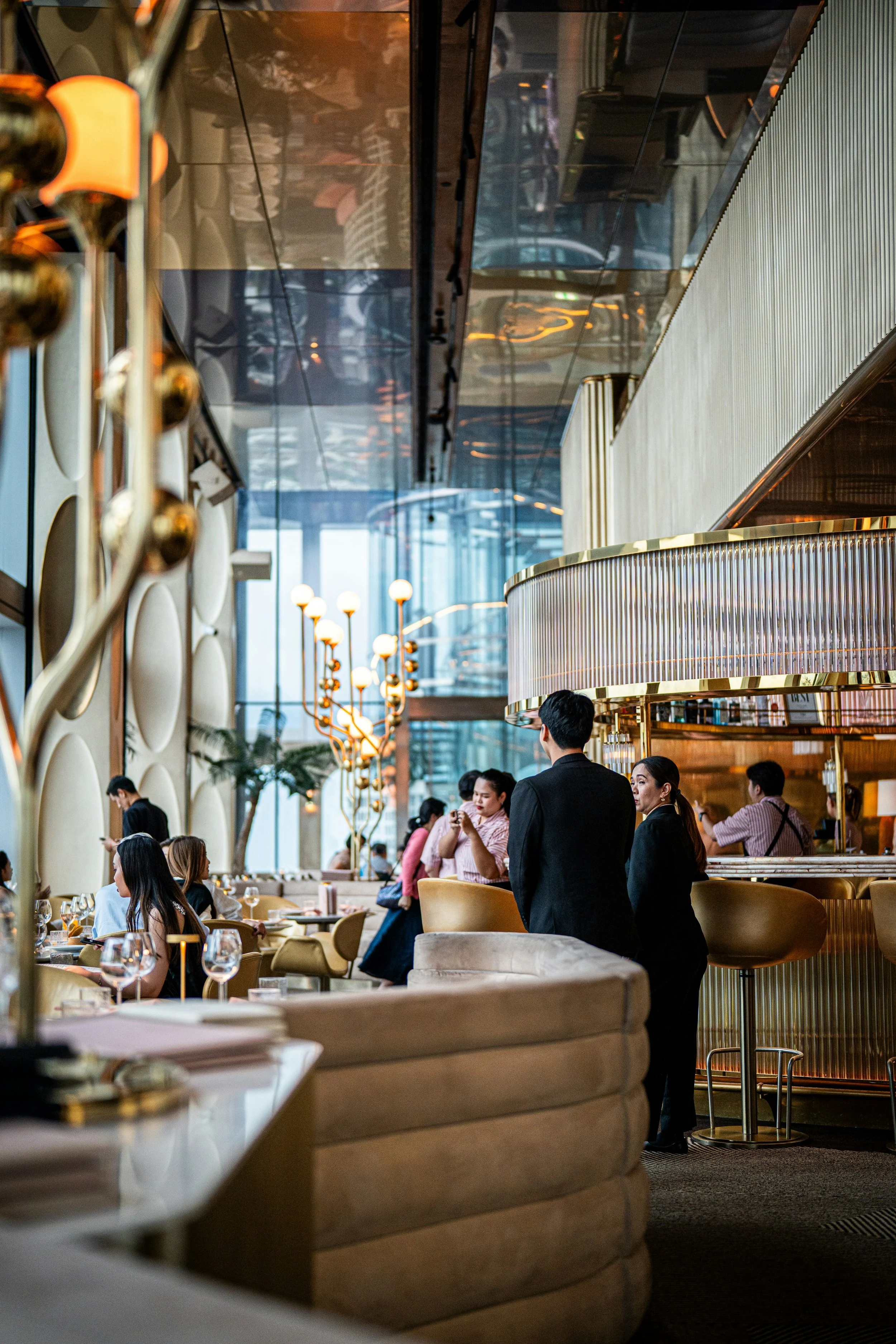 Picture of people in a restaurant