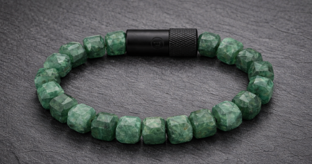 Emerald with black.png