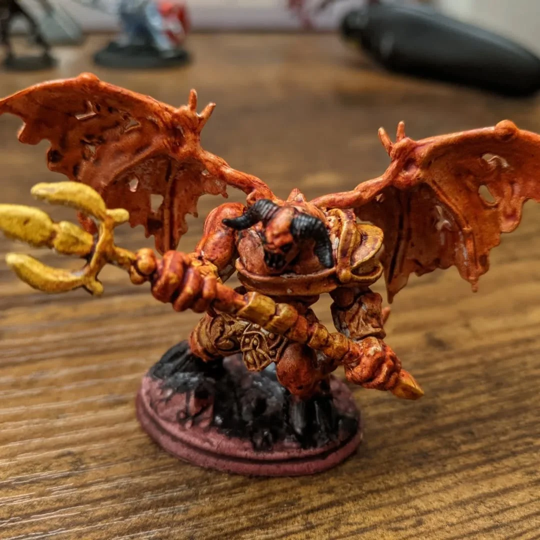 The second Horned Devil I painted with a more traditional weapon. 
#reaper #armypainter #dungeonsanddragons
