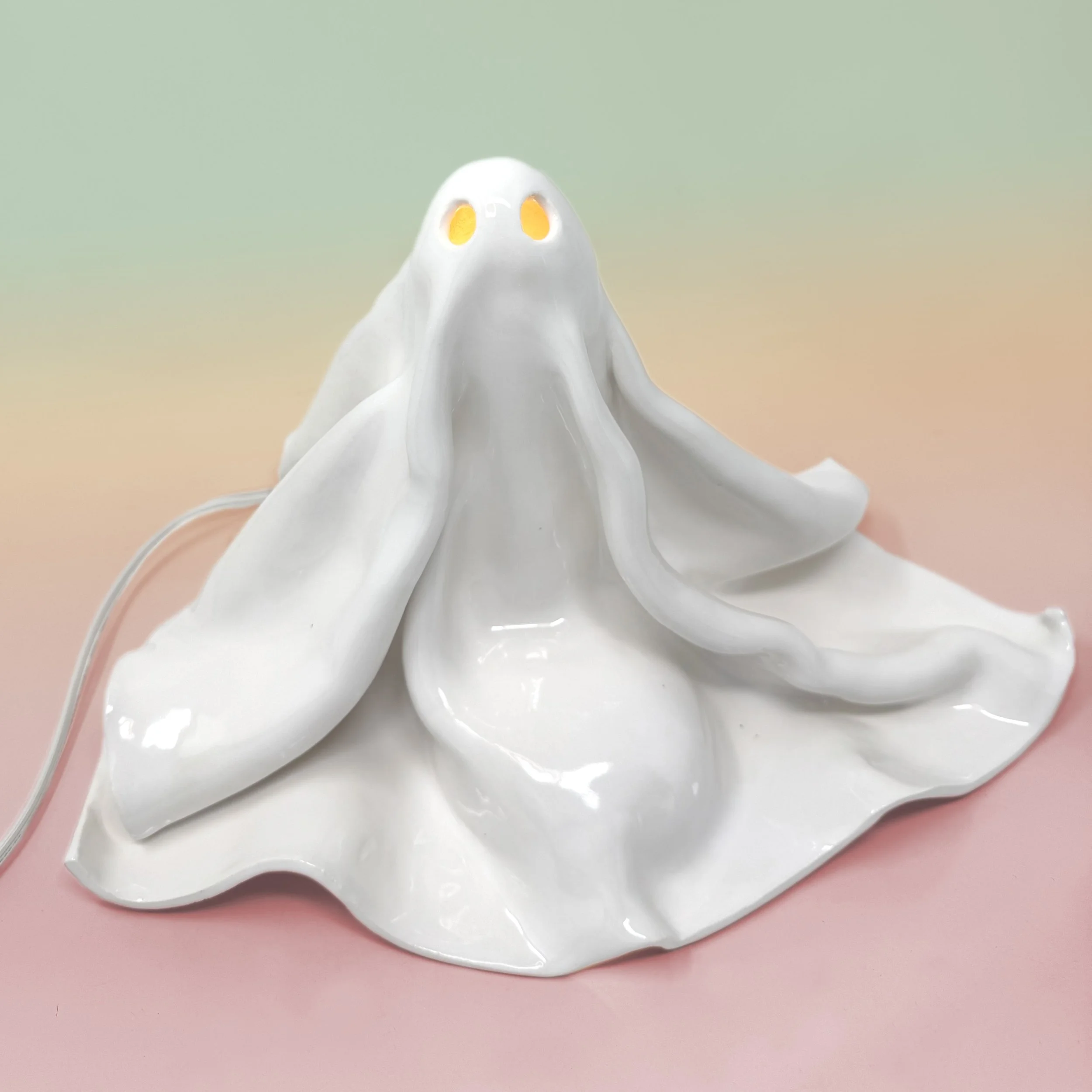 Halloweiner Lamp White ON.jpg