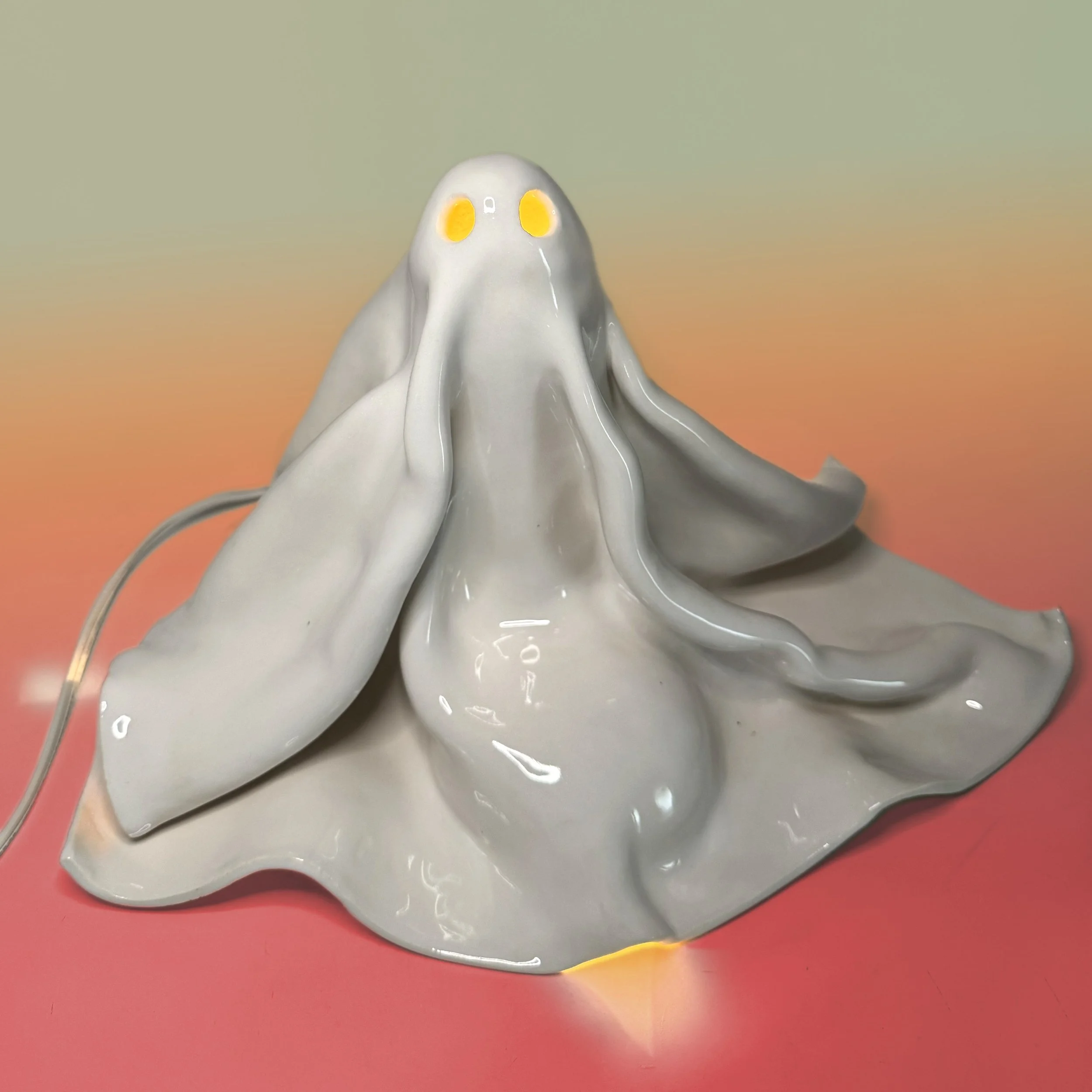 Halloweiner Lamp White Dark.jpg