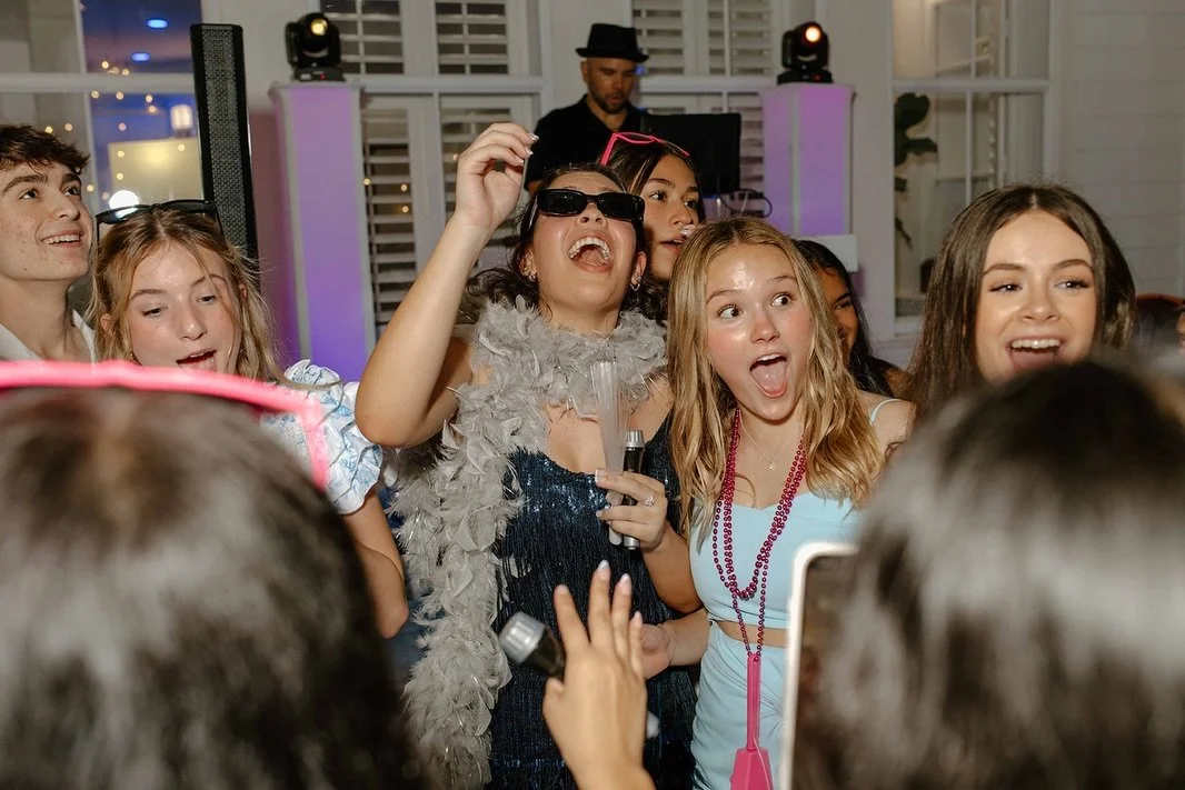 When the photos speak for themselves&hellip; la fiesta de Sofia fue next level, swipe to the end to feel the fun!

#orlandofamilyphotographer 
 #orlandophotographer #orlandophotography