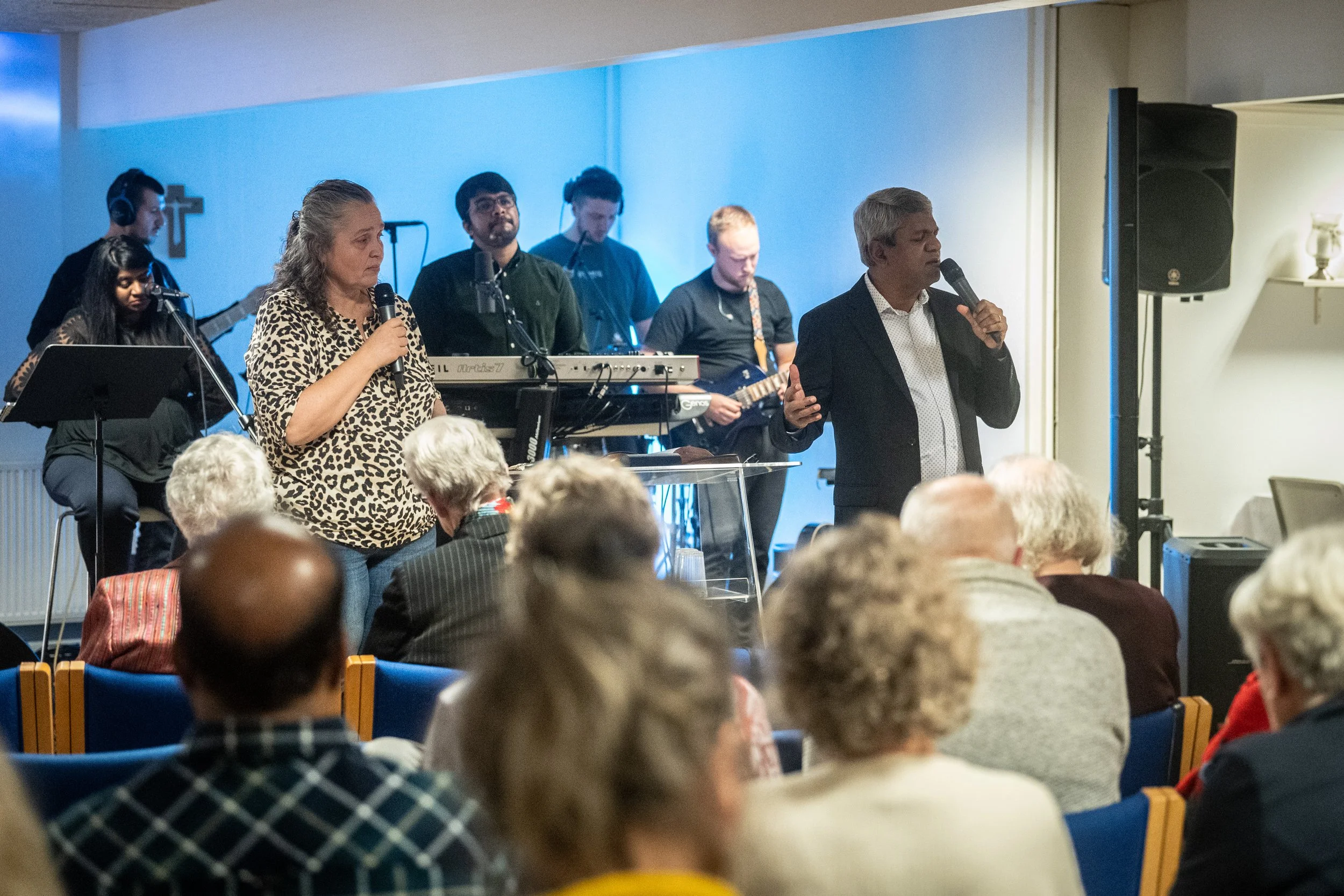 Hours of Power x Kristen Center Holsterbro