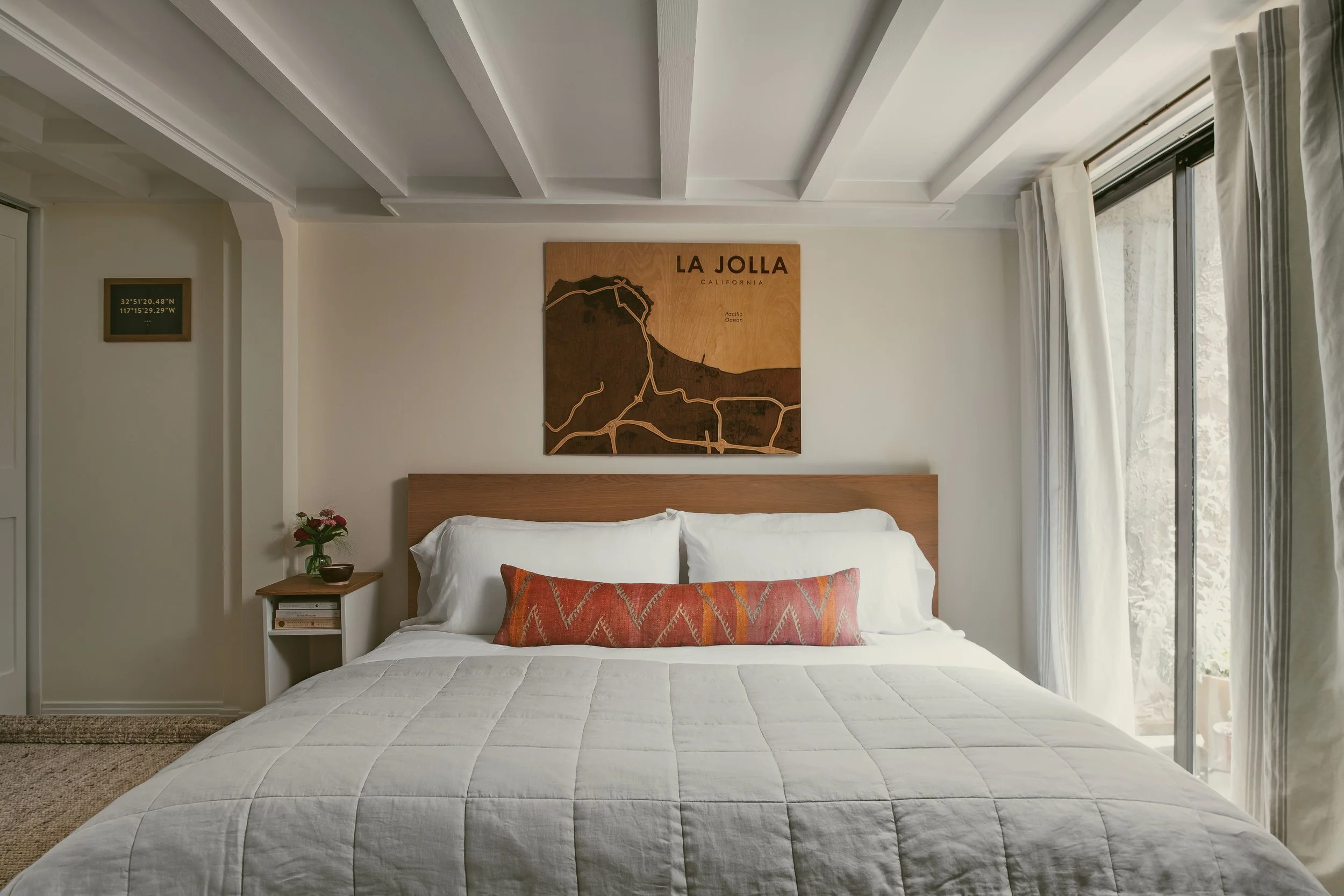 La Jolla Cottage Bedroom