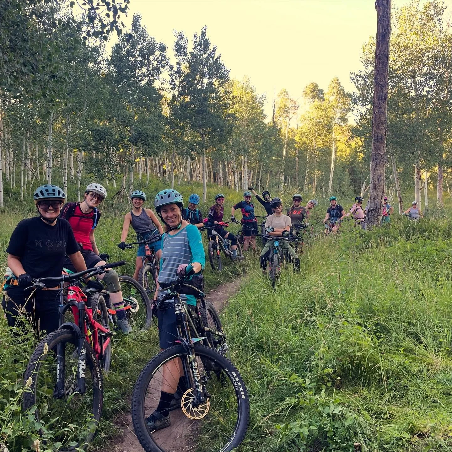 WOW! We can&rsquo;t believe it&rsquo;s our last ride of the season with @womenmtb ! Join us THIS WEDNESDAY for a WOW shuttle - rides on us! Please register @womentmtb.com/events to reserve your spot.