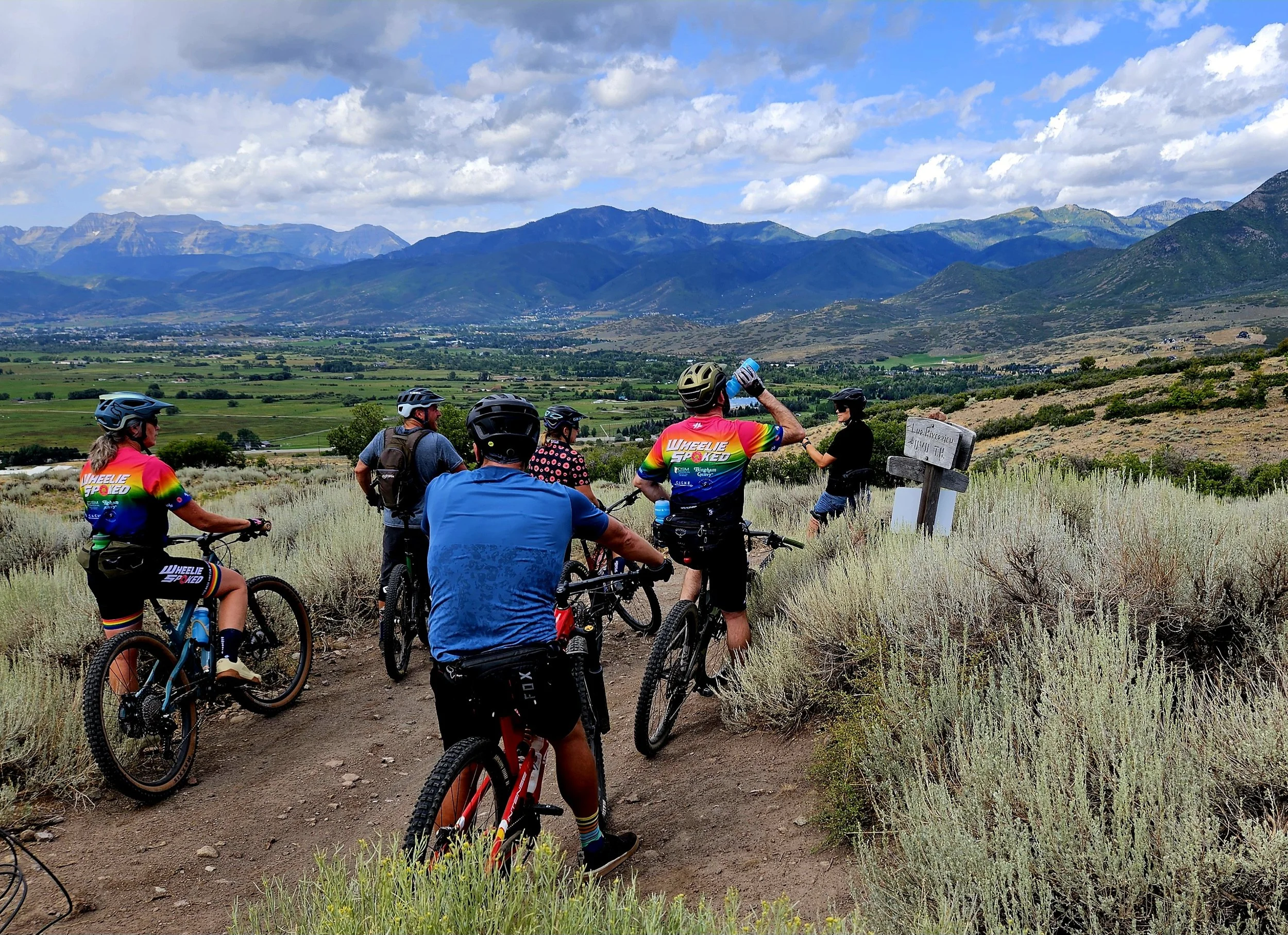 Group Ride with Wheelie Spoked: WOW to WOWZA