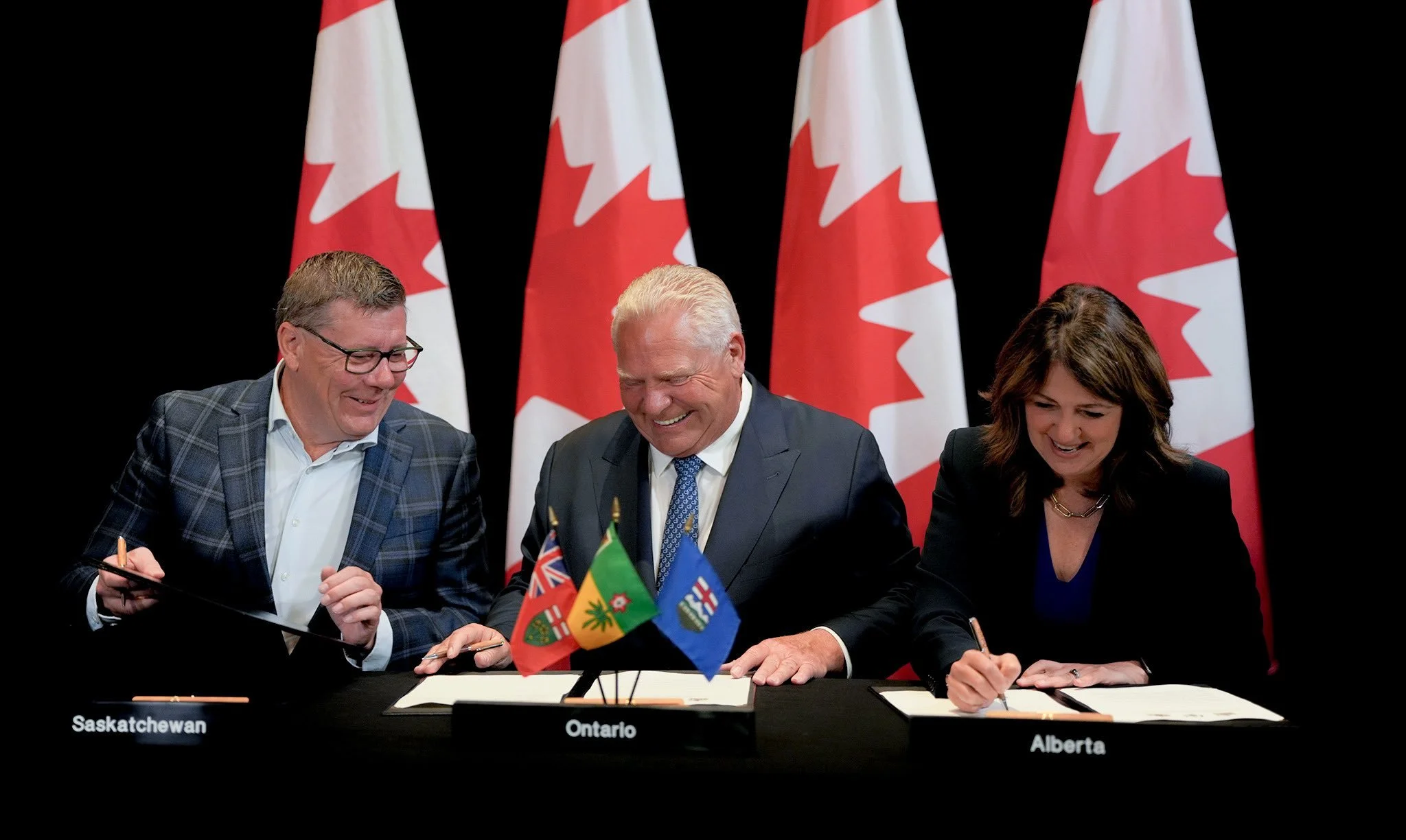 Trois provinces s’unissent pour développer un pipeline 100% canadien