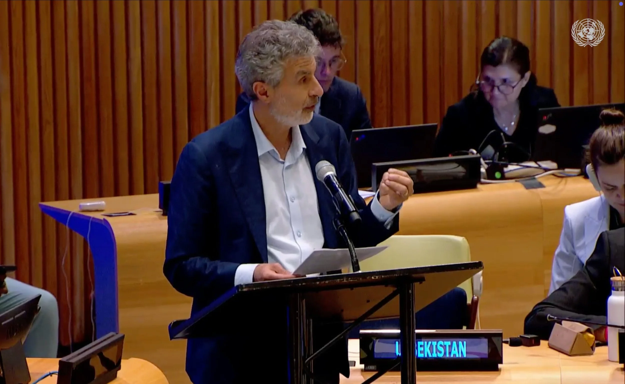 Yoshua Bengio alerte : l’IA pourrait menacer l’humanité d’ici dix ans