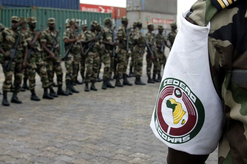 Tentative de coup d’État au Bénin : le Nigeria confirme ses frappes et la Cedeao déploie la Force en attente