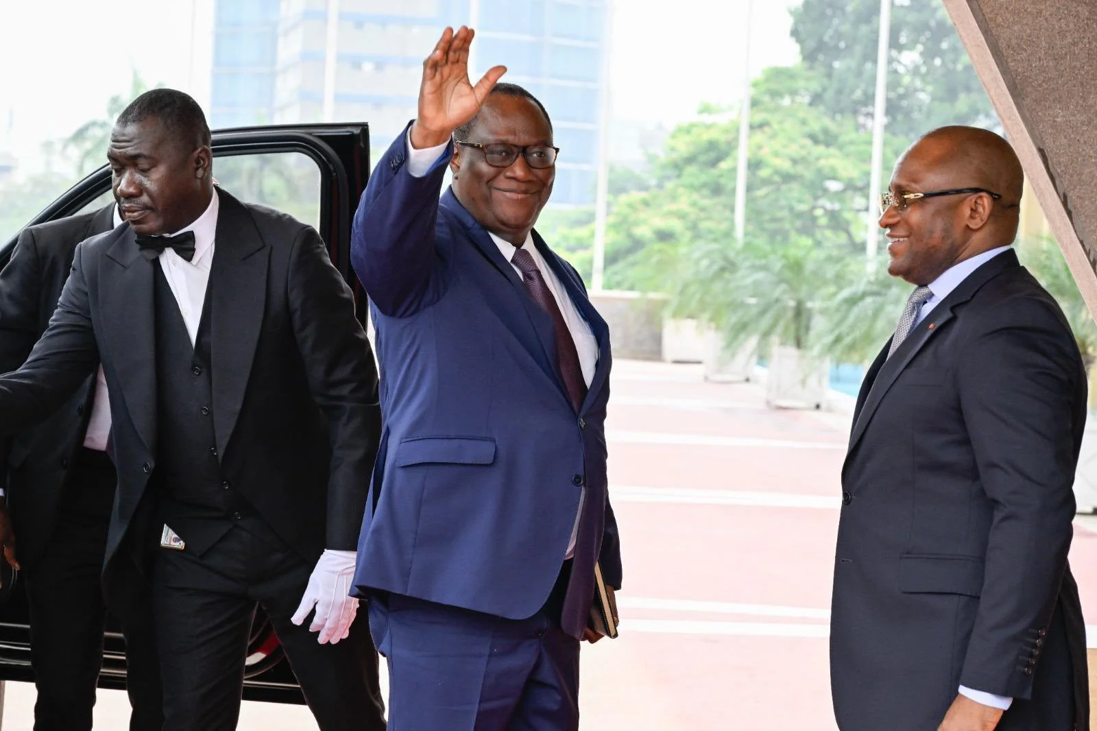 Côte d’Ivoire : Ouattara reconduit son gouvernement et nomme son frère vice-Premier ministre