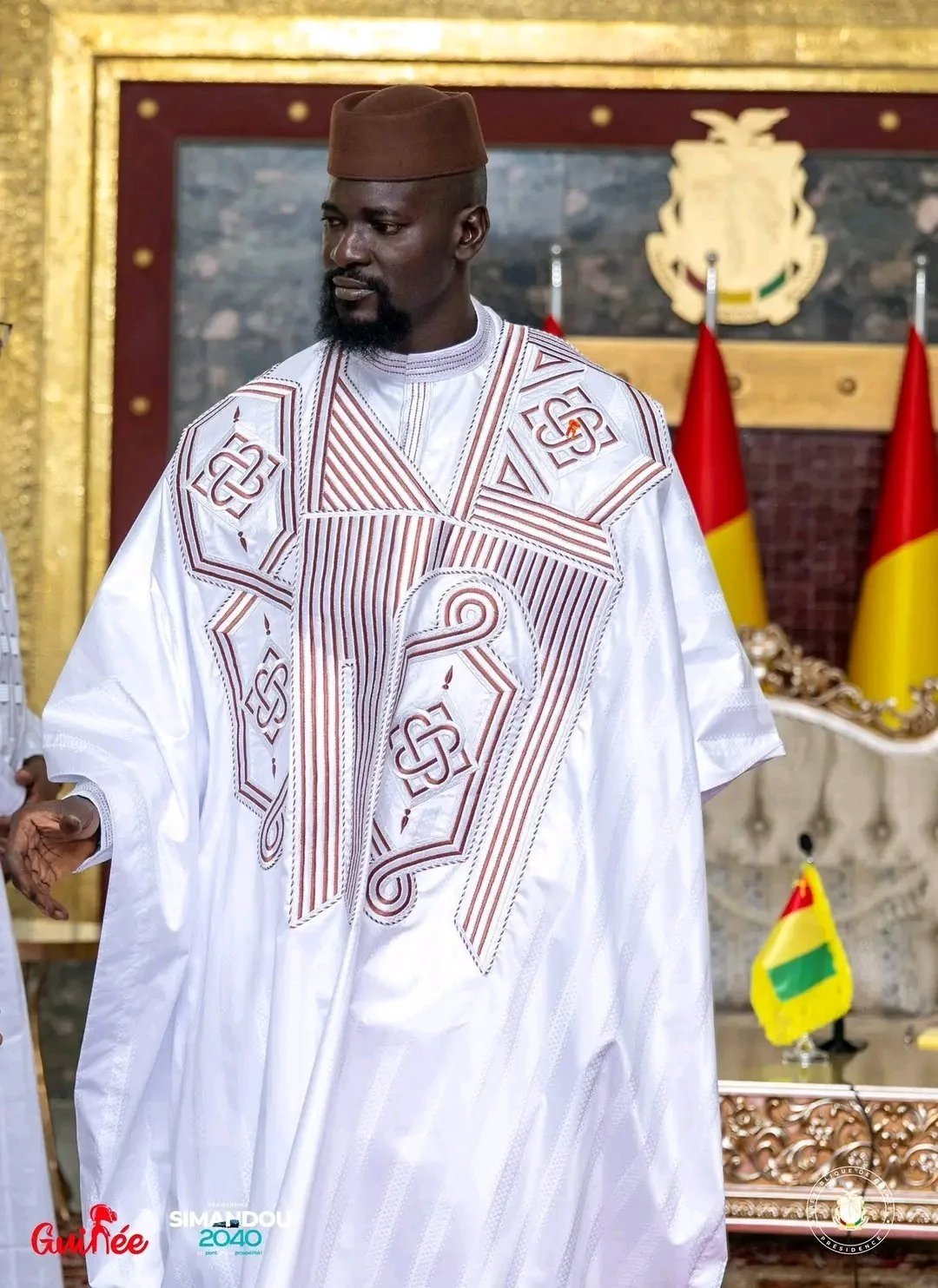 Guinée : Doumbouya reconduit Amadou Oury Bah à la Primature