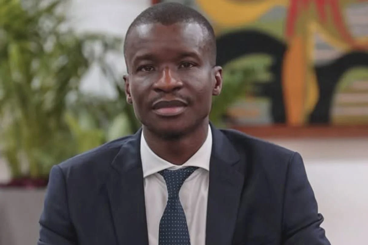 Sénégal : un étudiant tué à l’UCAD, l’État reconnaît des violences policières