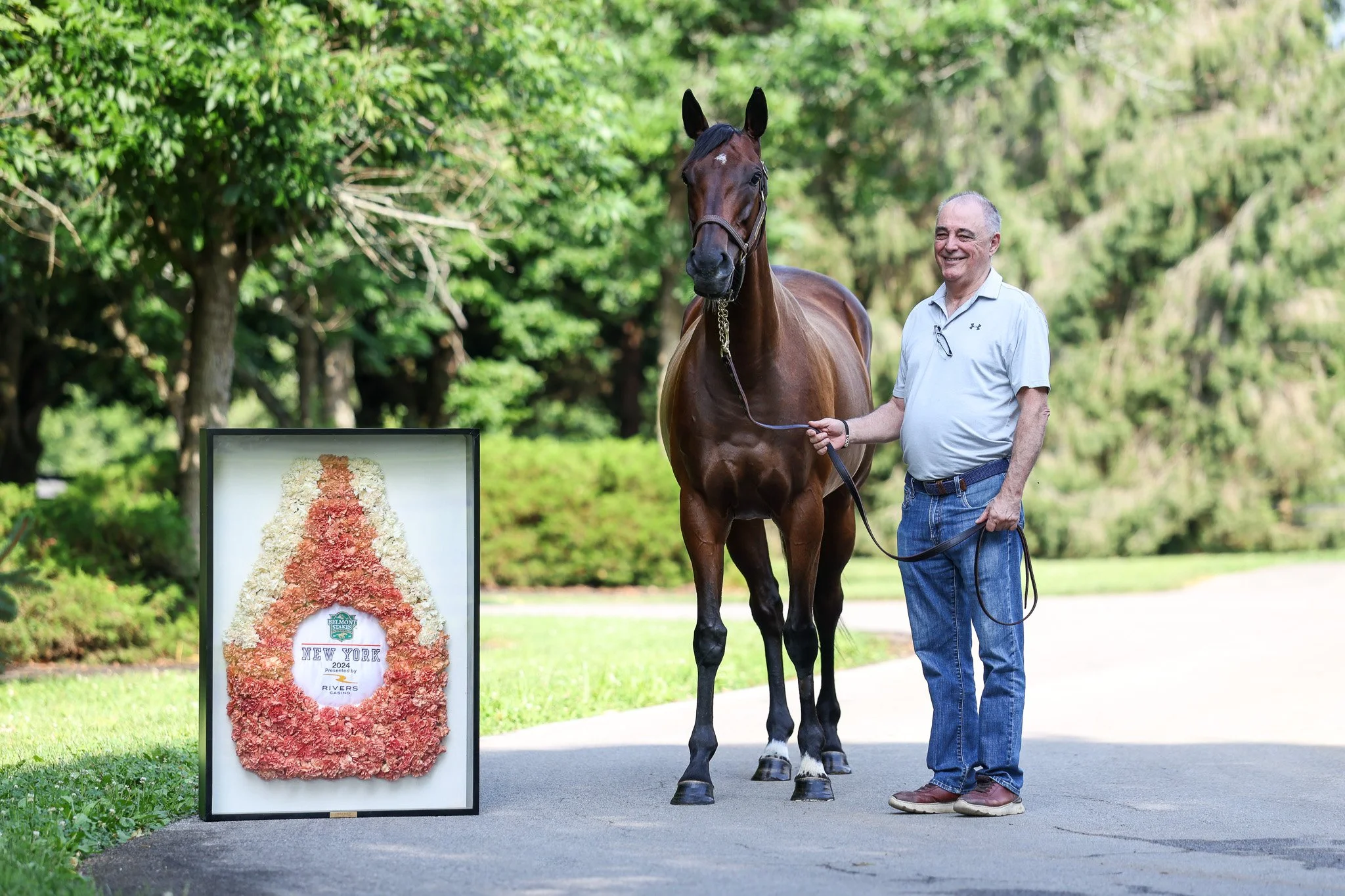  Didia on the farm with former trainer - Ignacio Correas 