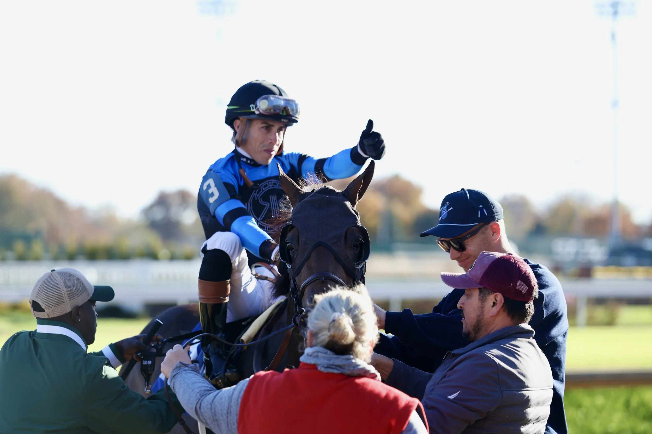  Awesome Hawaiian wins on debut at Churchill Downs 