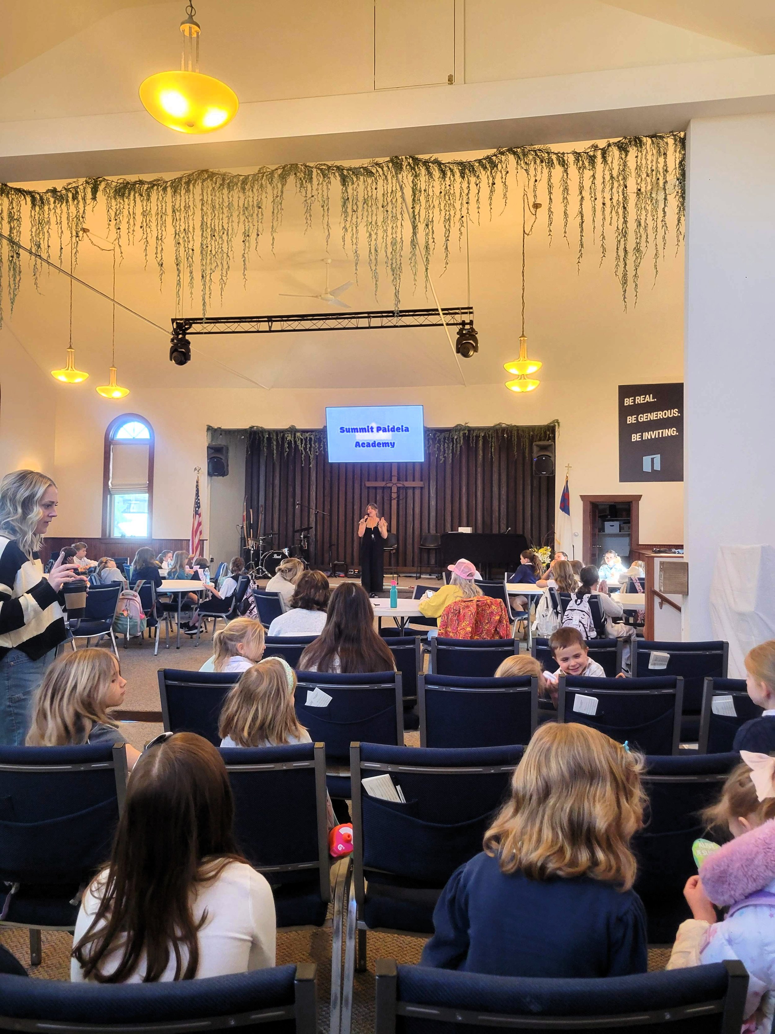 classical-christian-hybrid-academy-buckley-edgewood (7).jpg