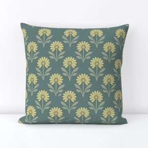 Daisy Deco Pillow.jpeg