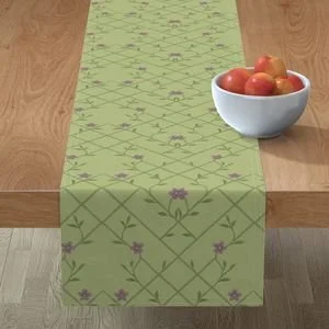 Trellis Fade table runner.jpeg