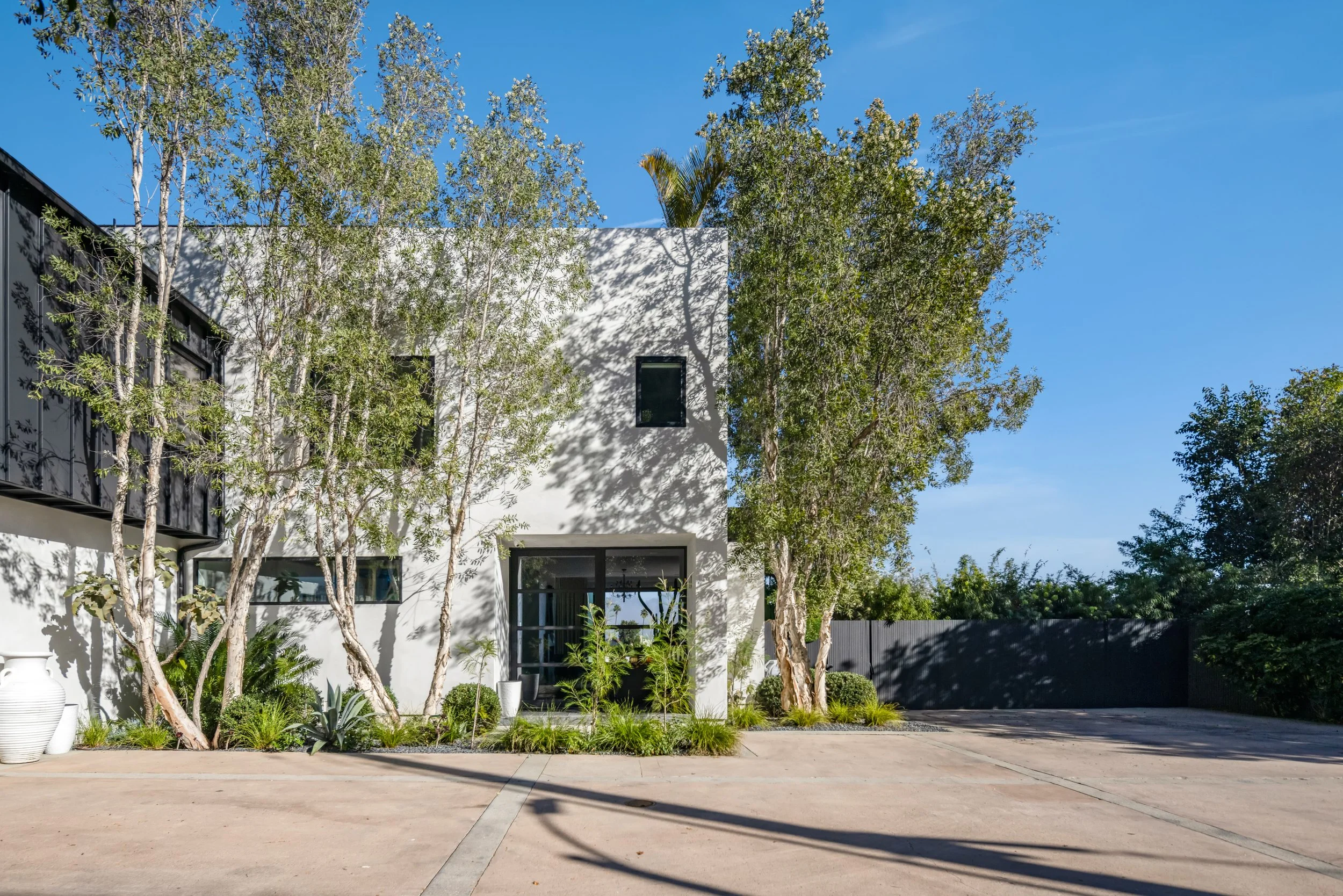 8080 Laurel View-11.jpg