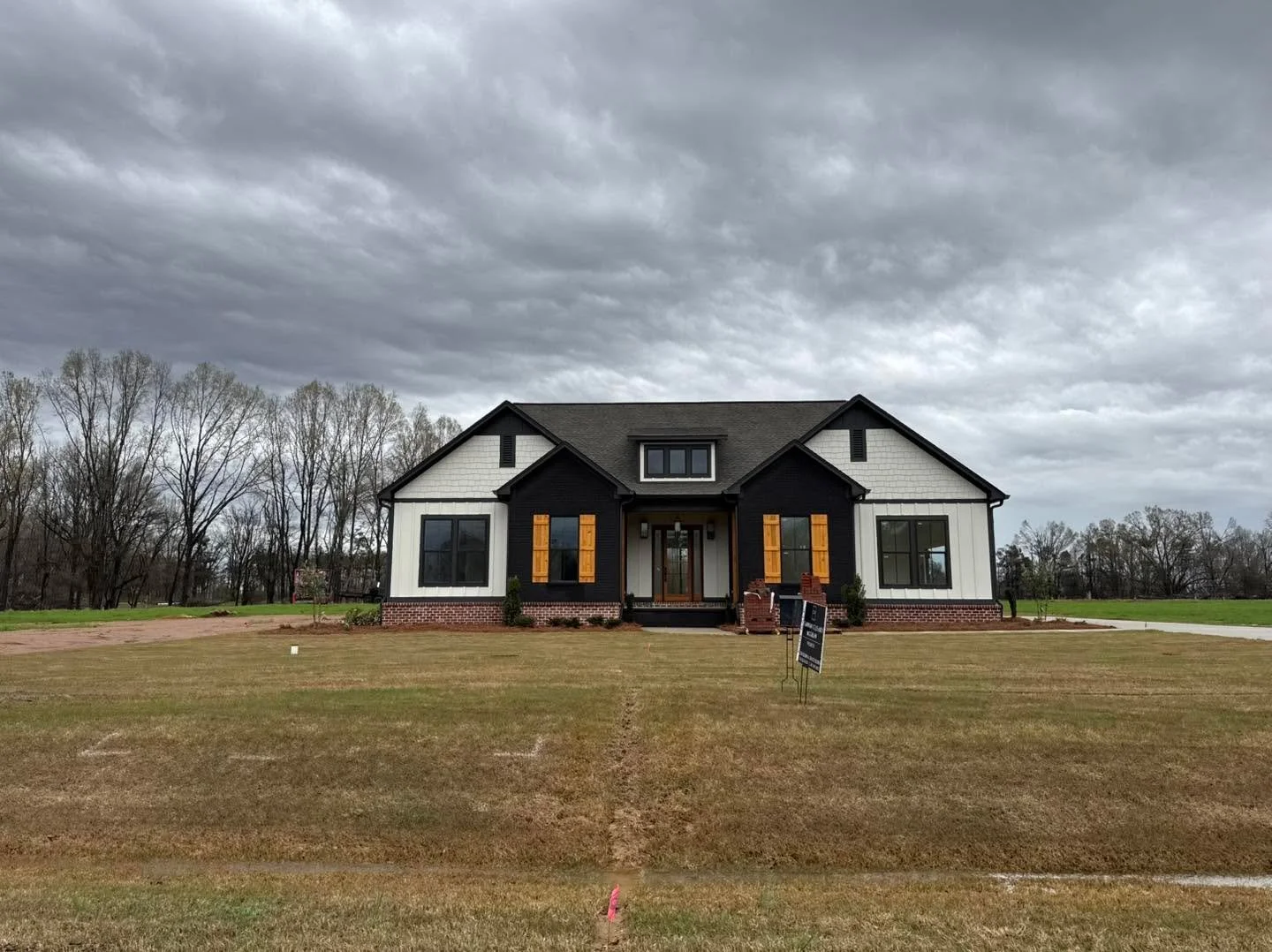 Another step closer to welcoming new neighbors!🏡 

These homes are really starting to take shape and we&rsquo;re excited to see our beautiful community continue to grow. Stay tuned for more updates as construction moves forward and these houses beco