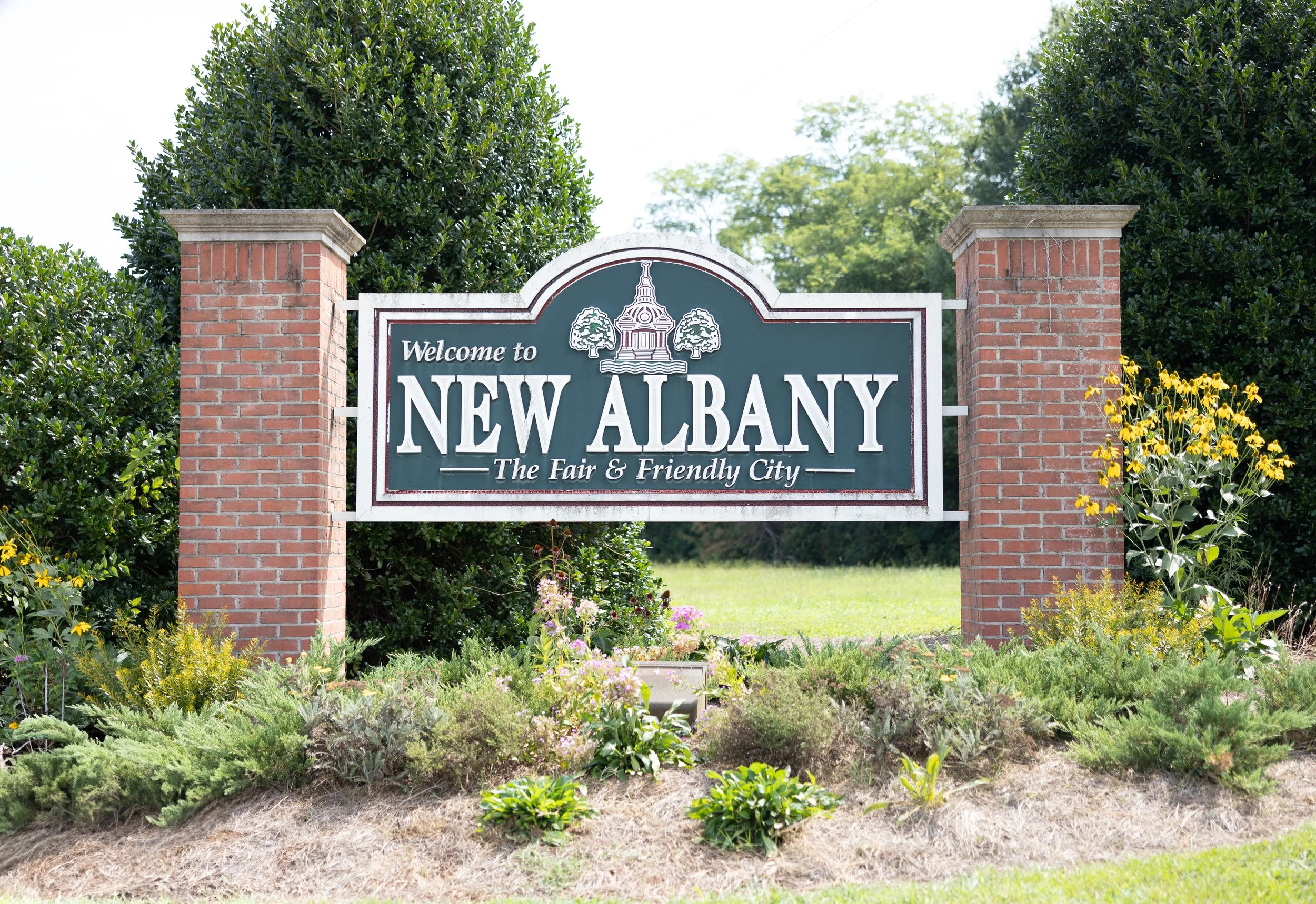Welcome to New Albany Sign