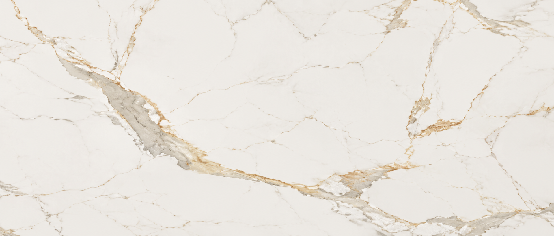 Calacatta Marmor Naturstein mit eleganter goldgrauer Maserung für luxuriöse Badezimmer und hochwertige Innenarchitektur.