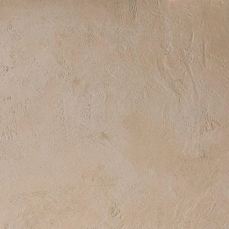 Beigefarbener Kalkputz mit feiner mineralischer Oberflächenstruktur für eine natürliche und ruhige Wandgestaltung.