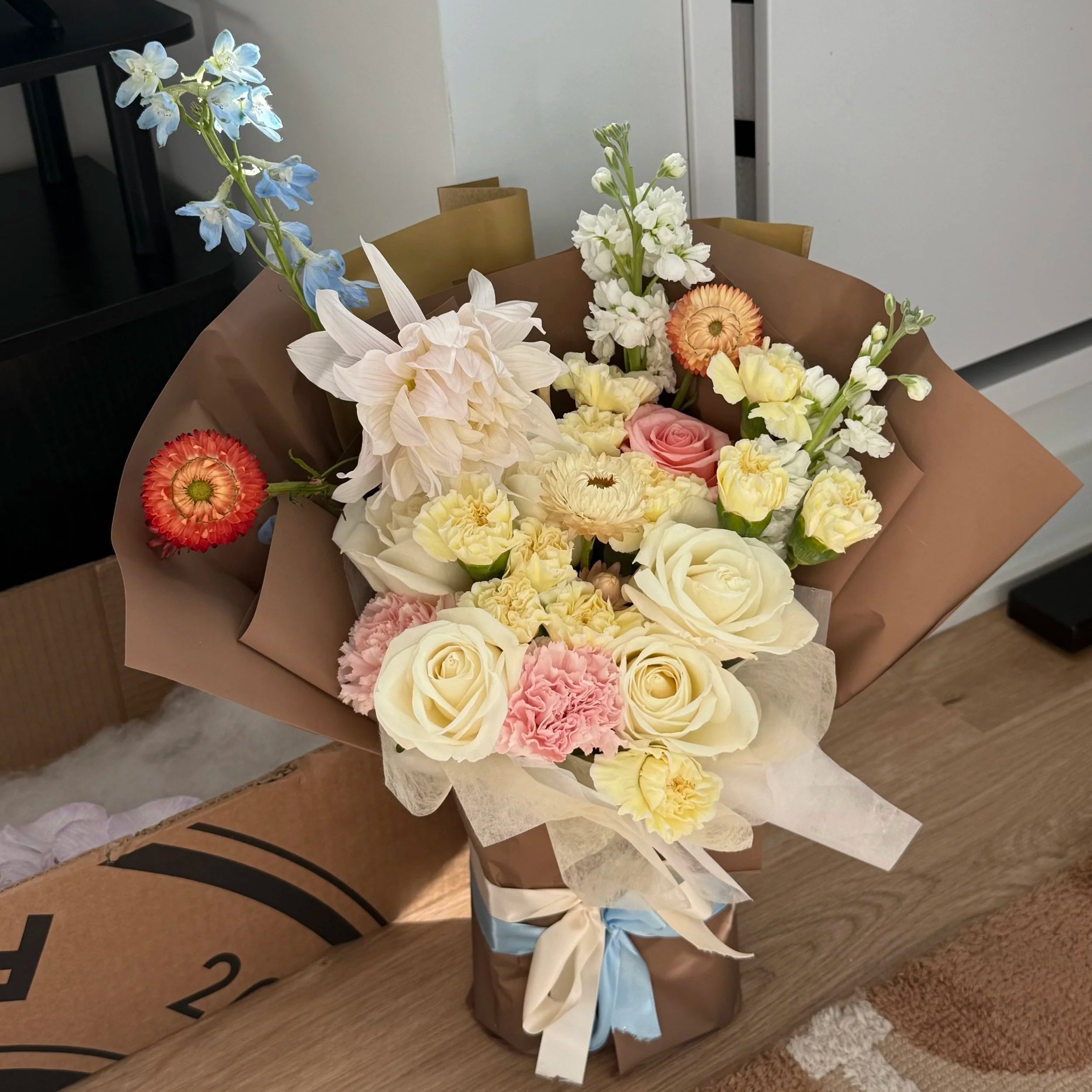 Soft Celebration
For small parties at home, shared desserts, and the joy that doesn’t need fireworks.