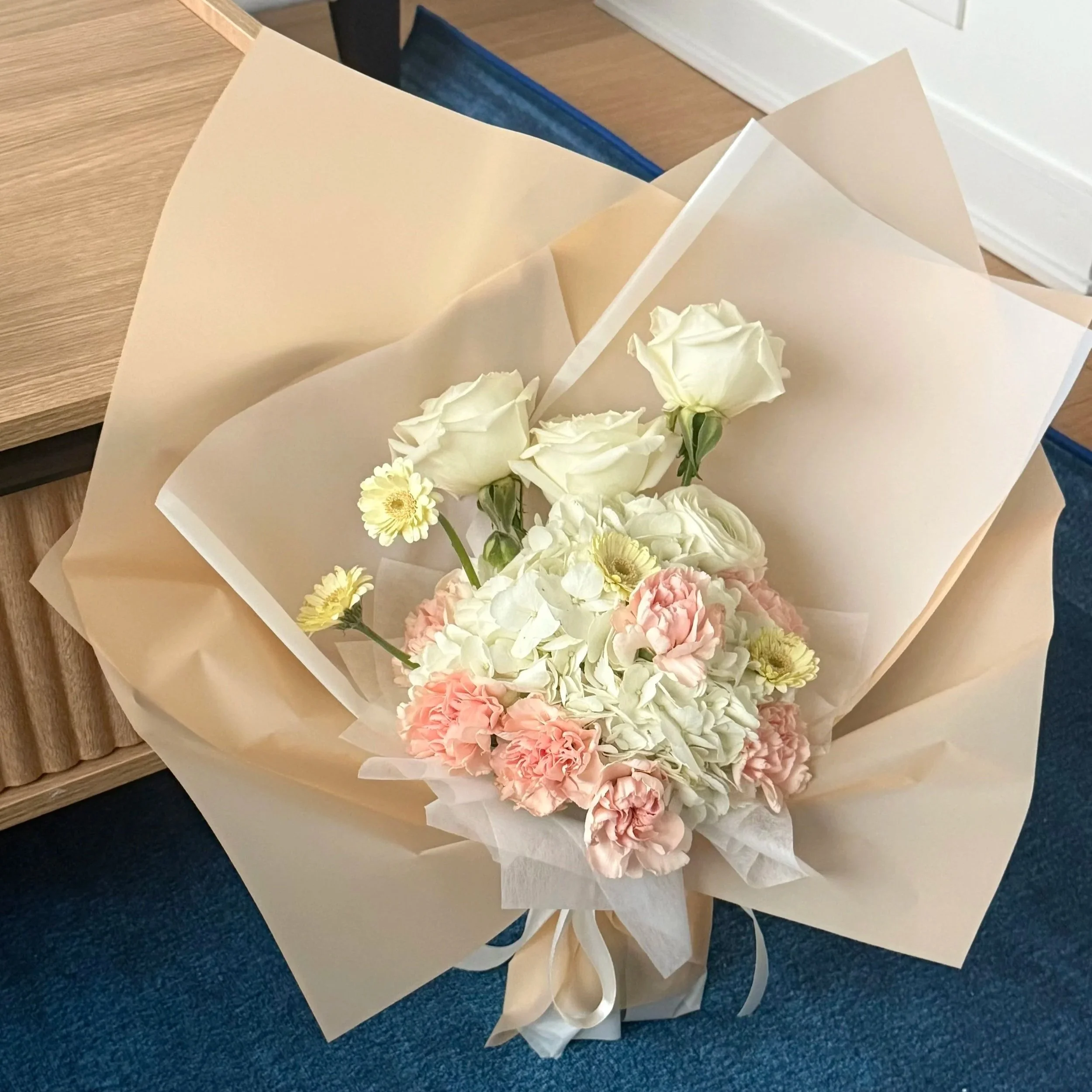 Quiet Gratitude
Simple creams and blush notes for “thank you,” “I see you,” and “I’m really glad you’re here.