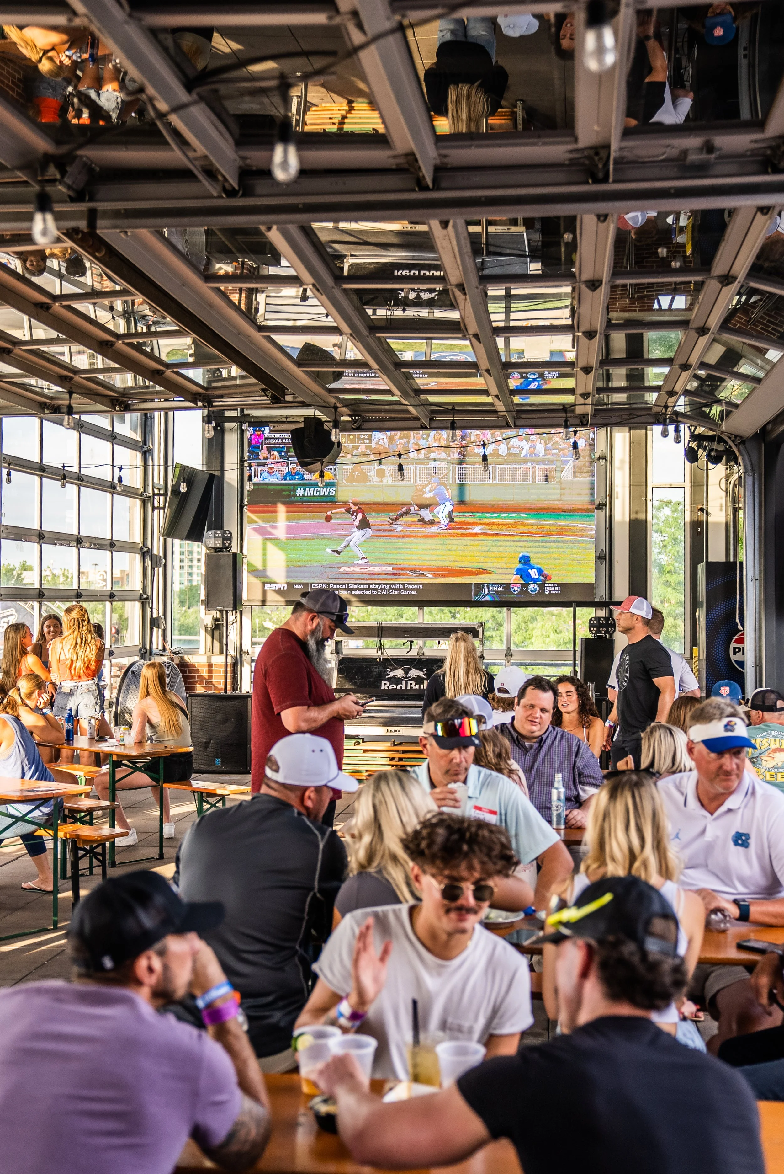 Blatt Beer & Table
