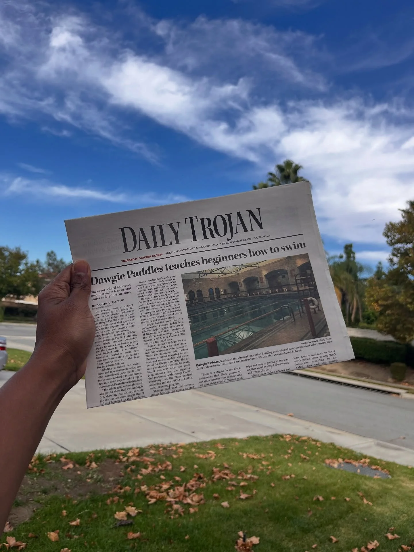 Today we received our physical copy of our @dailytrojan article, to learn that WE ARE FRONT PAGE NEWS ‼️

Thank you to the Trojan Family for allowing us to host  this swim clinic, thank you to our collaborators @ttsswimschoolllc and @mobileswimlesson
