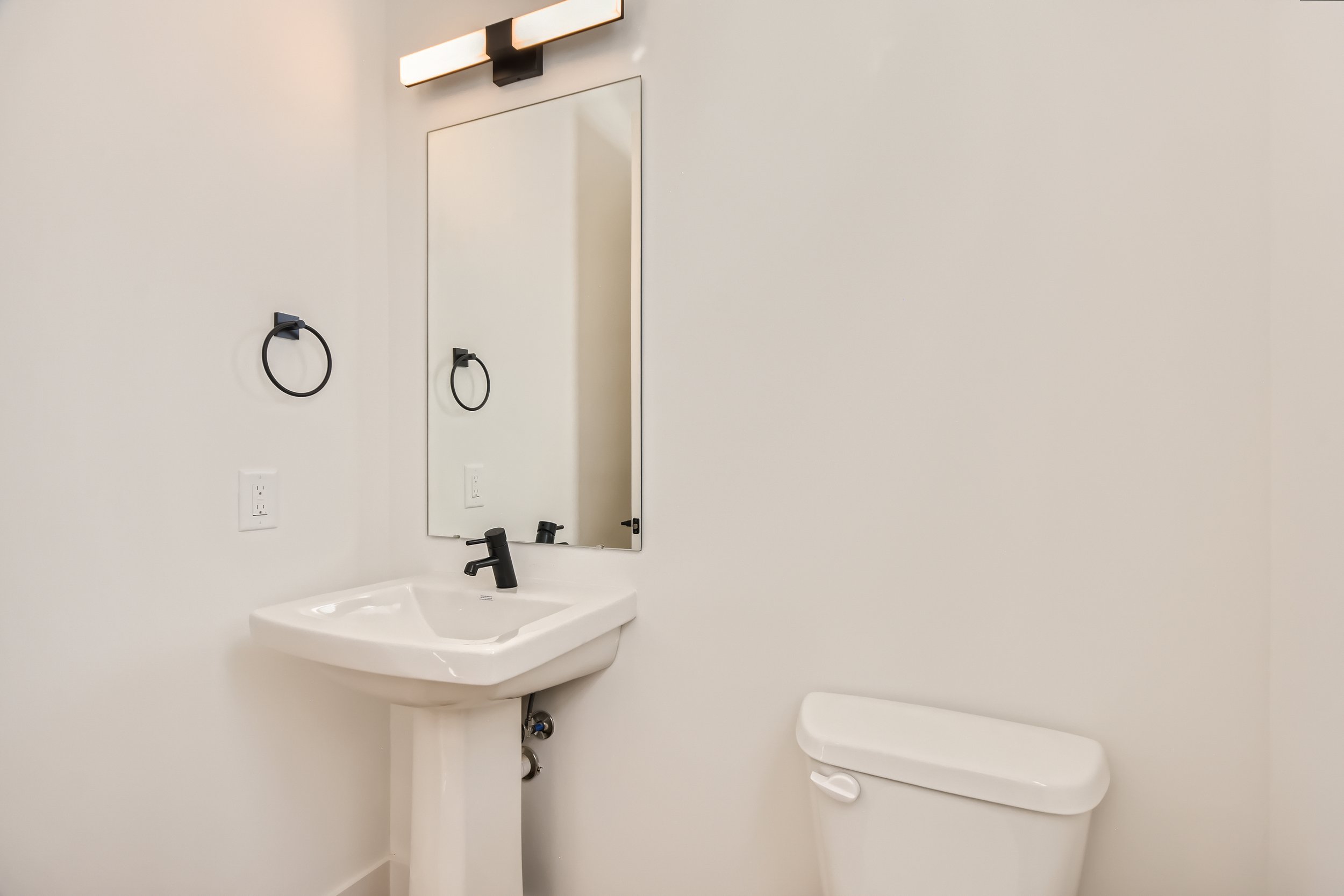 12 Powder Room.jpg