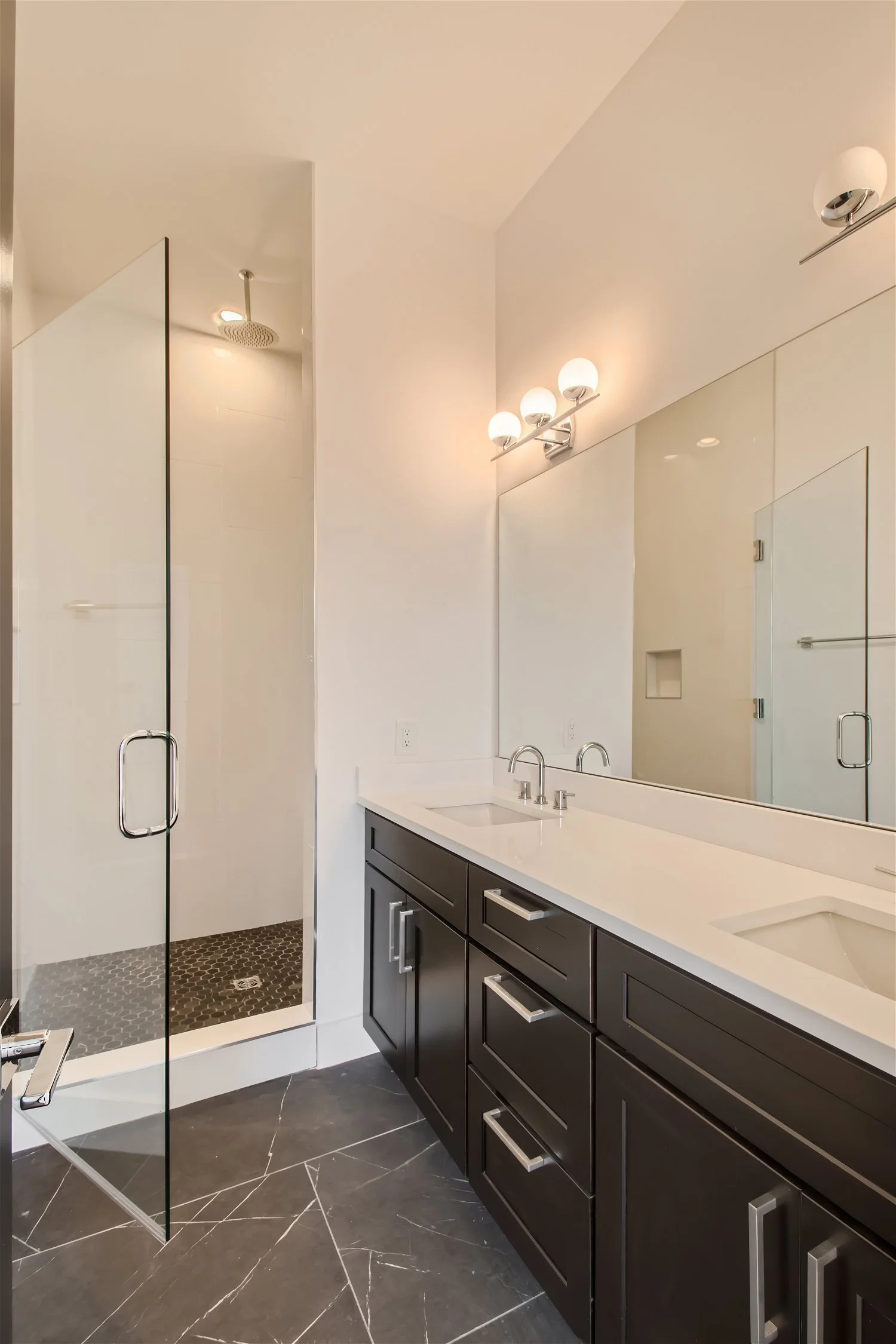 418 Serenity Ln - Web Quality - 016 - 22 3rd Floor Primary Bathroom.jpg