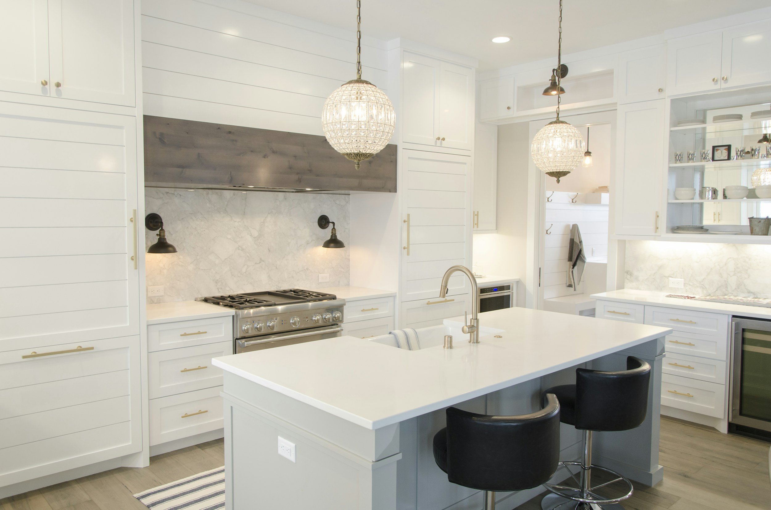 Boost Your Home’s Value Instantly: The Best Lighting & Electrical Upgrades Before Selling
