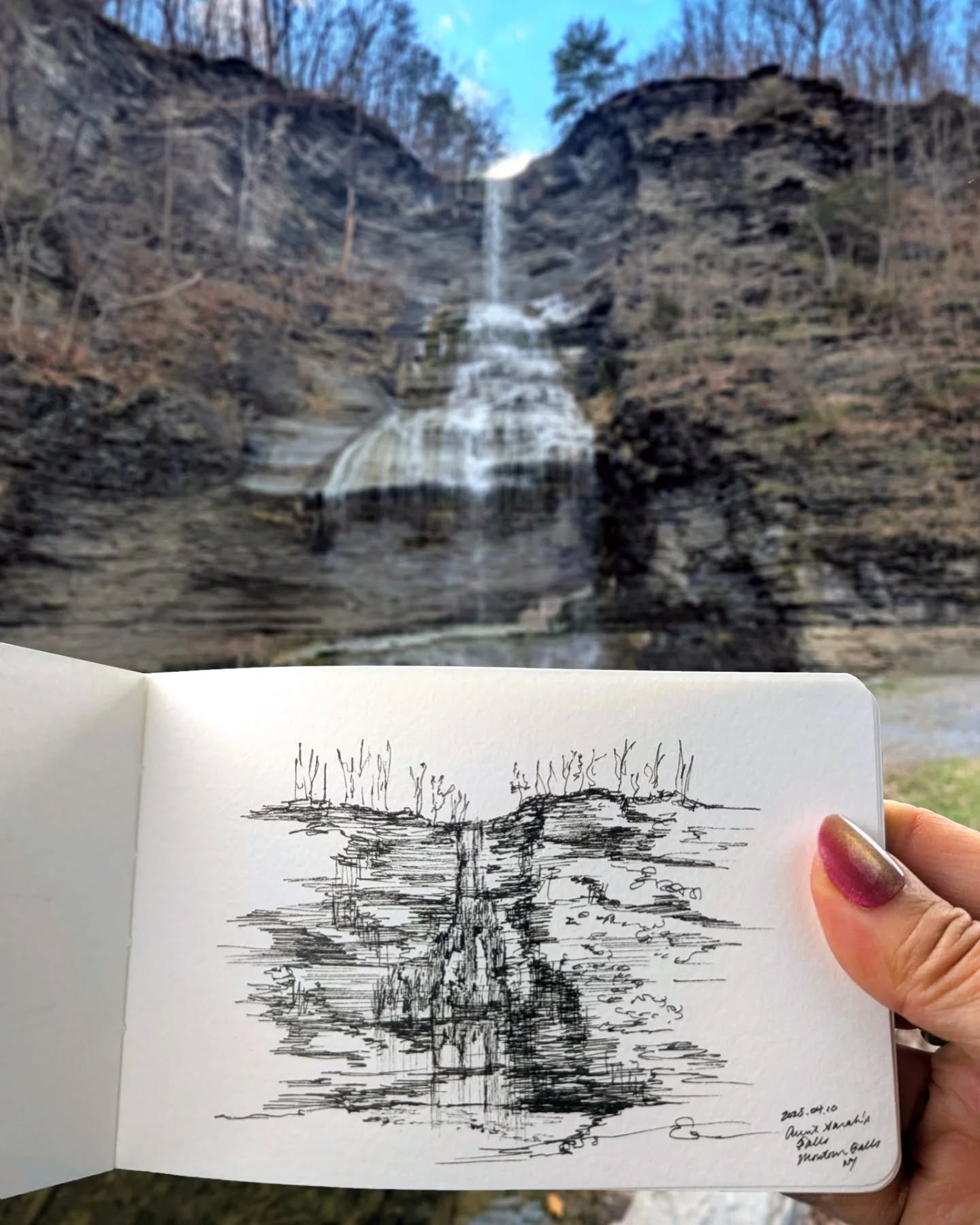 I find the Finger Lakes area in New York fascinating, with all its random waterfalls sprinkled all over. I was going upstate through Montour Falls, and Aunt Sarah's Fall was just right by Route 14. It is easily overlooked, if you are just making that