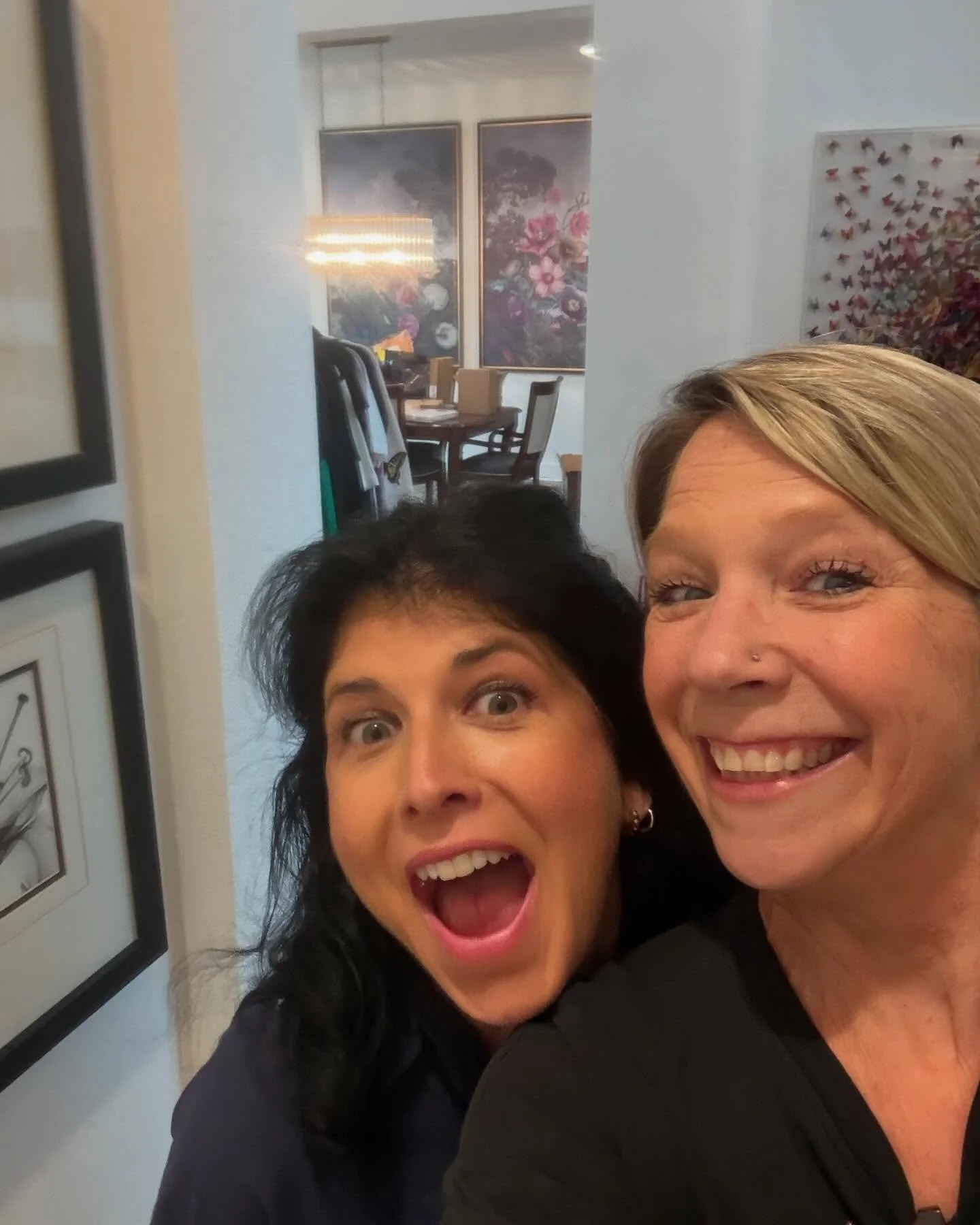 Teamed up with a fellow local organizer and a little magic happened ✨⁣
⁣
With two sets of experienced eyes, decisions come easier, momentum builds faster, and the end result is a space that feels calm, functional, and beautifully put together.⁣
⁣
Swi