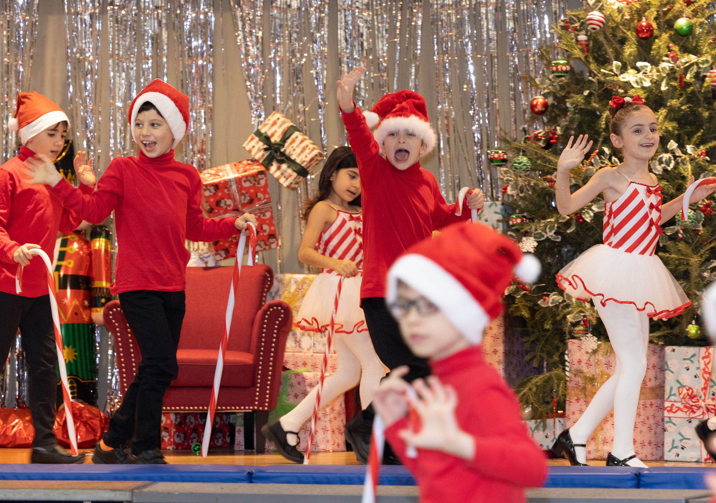 DGK_CHRISTMASSHOW_2025DEC16-18.jpg