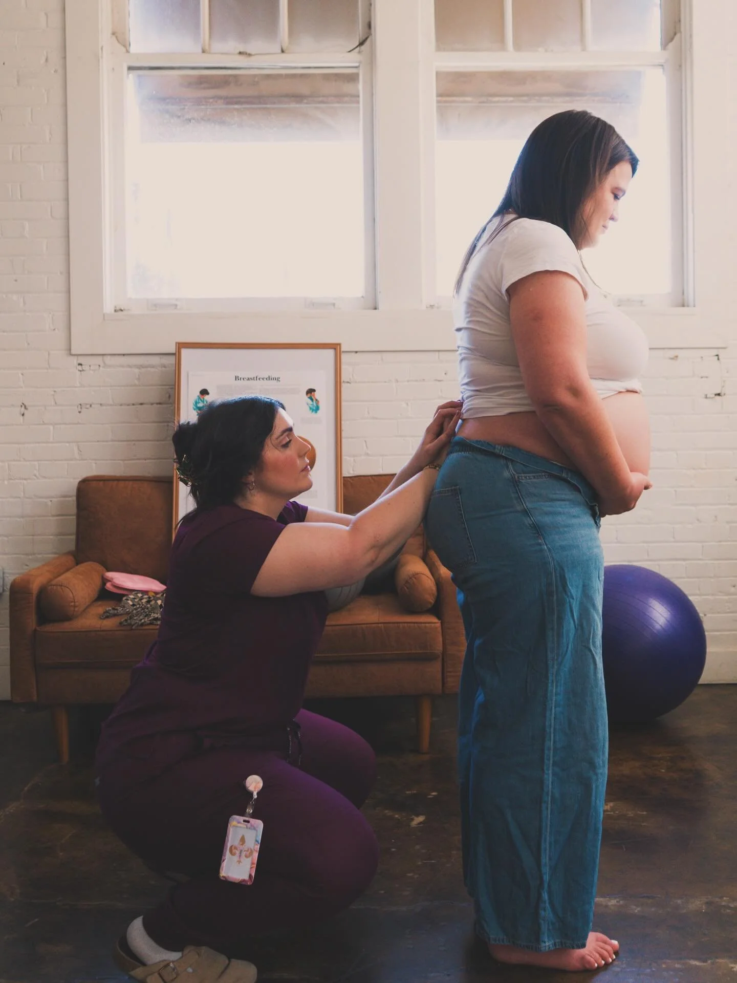 Looking for tailored to you, evidence based &amp; nurturing support &mdash;> Let&rsquo;s talk! 🤱🍼🤰🧑&zwj;🍼🌸

As a Birth &amp; Postpartum Doula + CLC, my focus is in caring for families and meeting them where they are. Education comes first, t