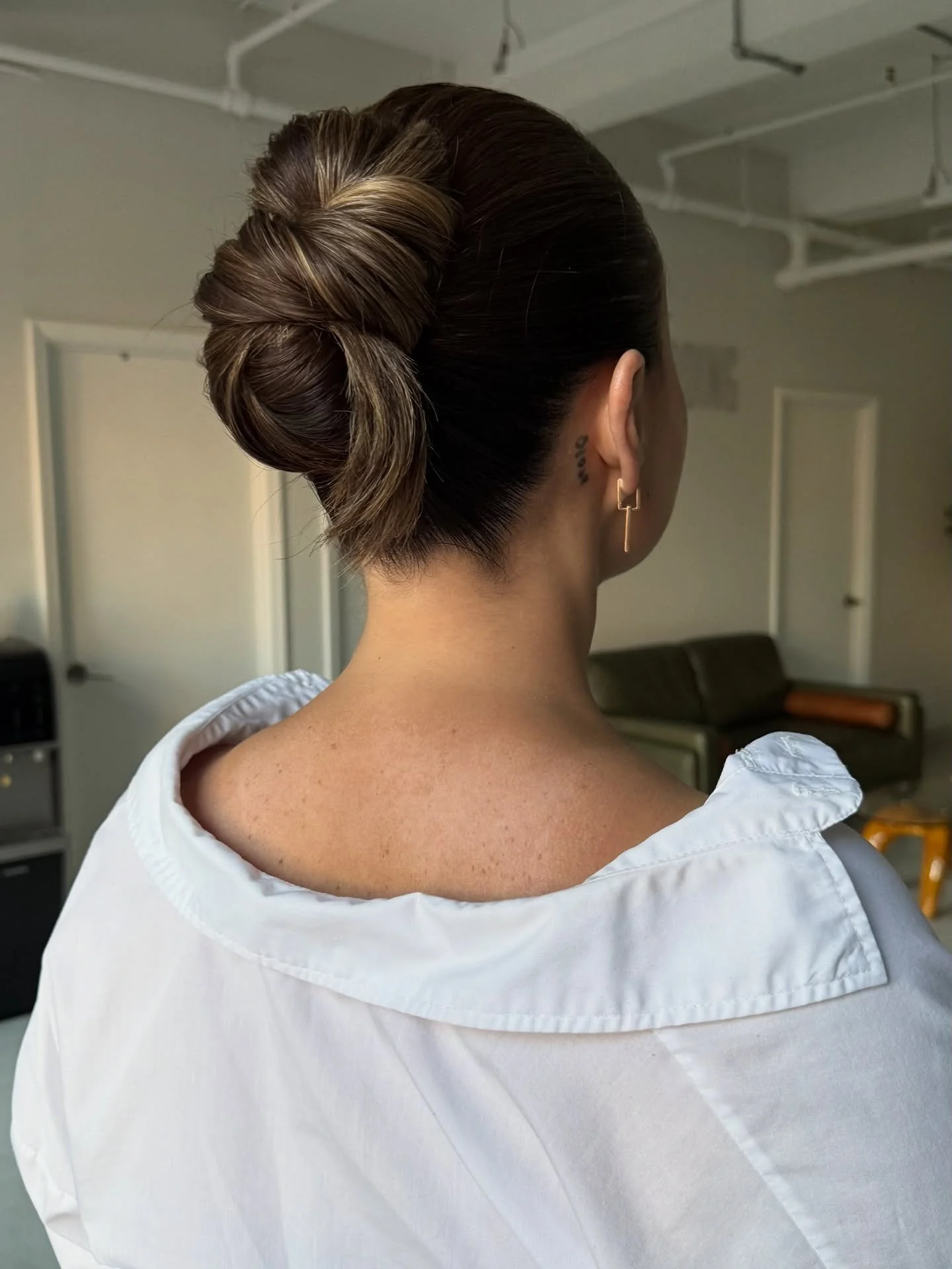 Sleek hairstyle for lovely @zhenny_love