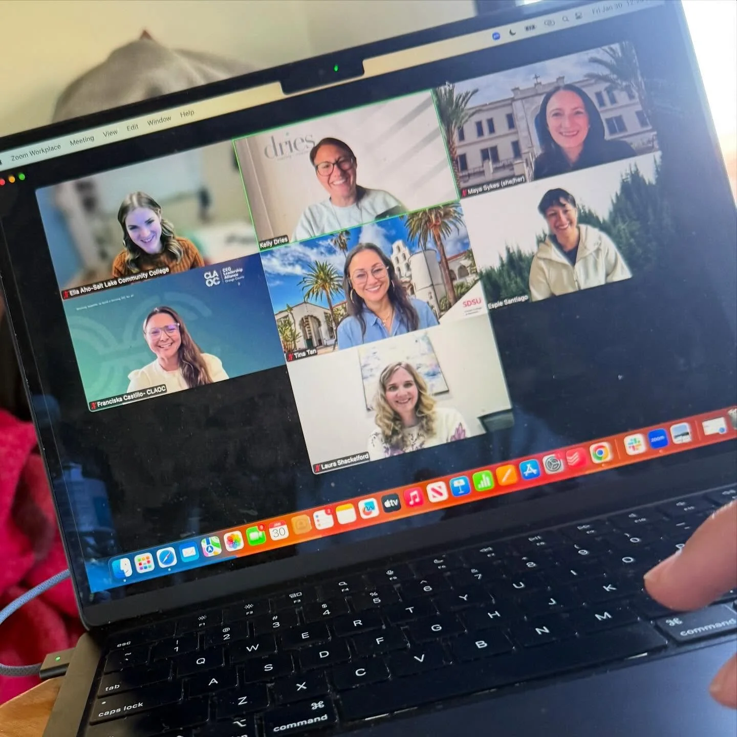 Rise 2026 began today.

Not with pressure.

Not with perfection.

But with honesty, strength, and community.

Grateful for these women already 💕