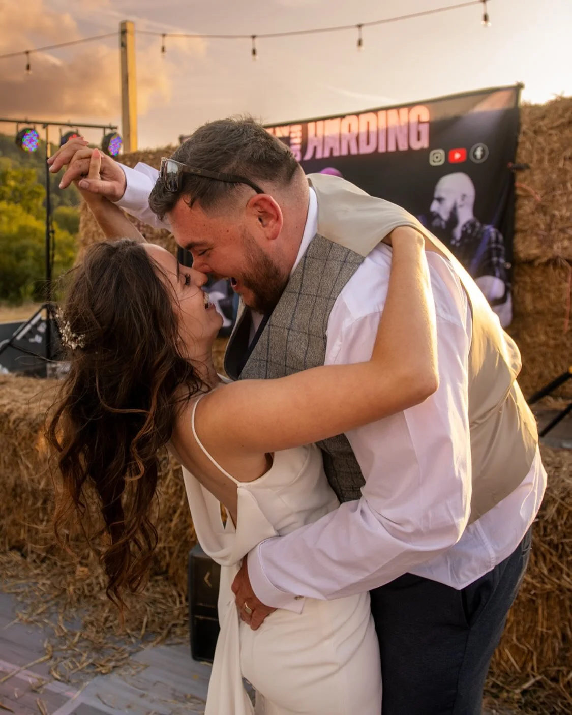 hoping to catch more moments like this in 2025🤍🕊️💒 #weddingphotography #weddinginspiration #weddingphotographer #worcestershirephotographer #worcesterphotography