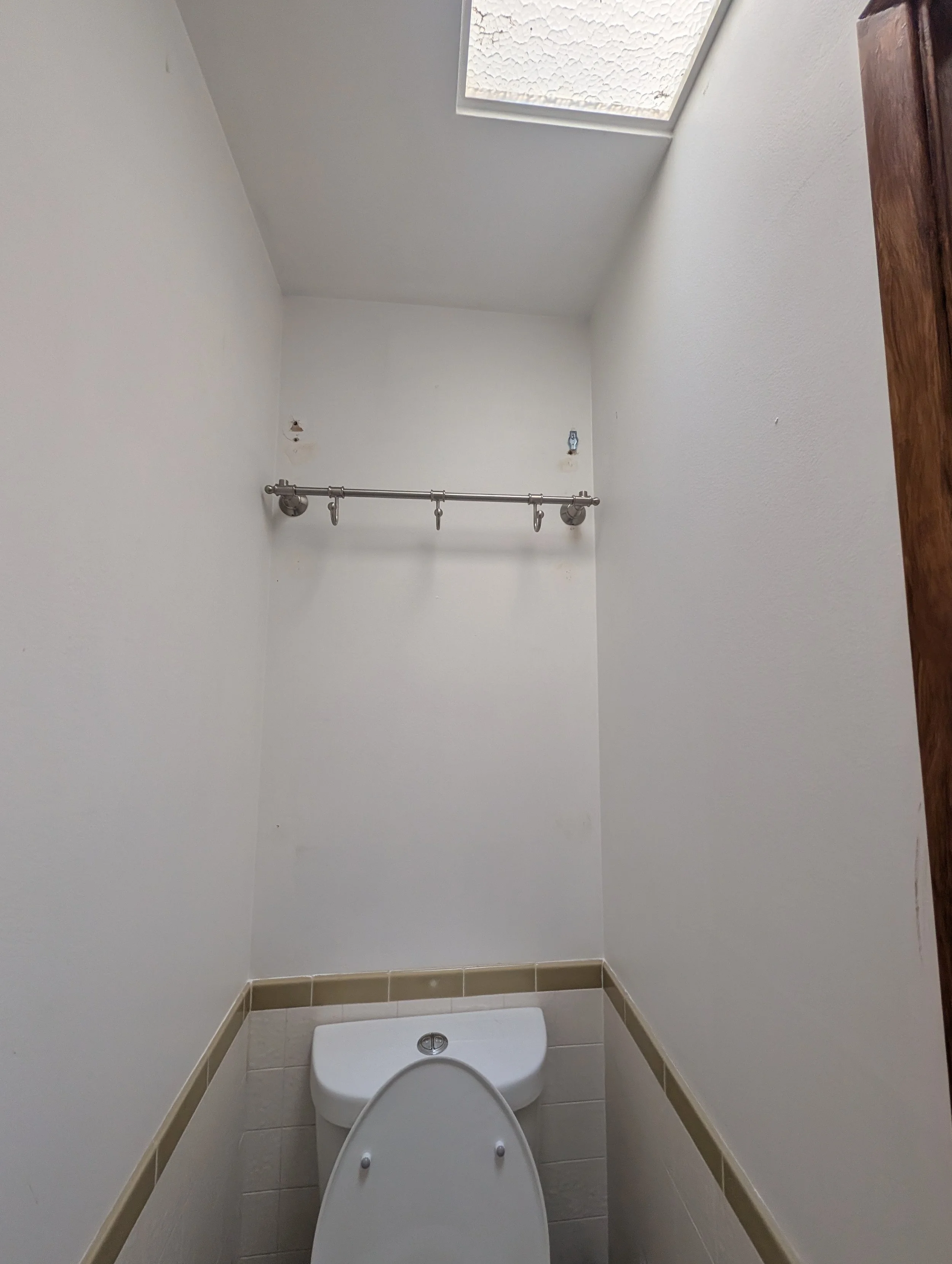 Bathroom-Before.jpg