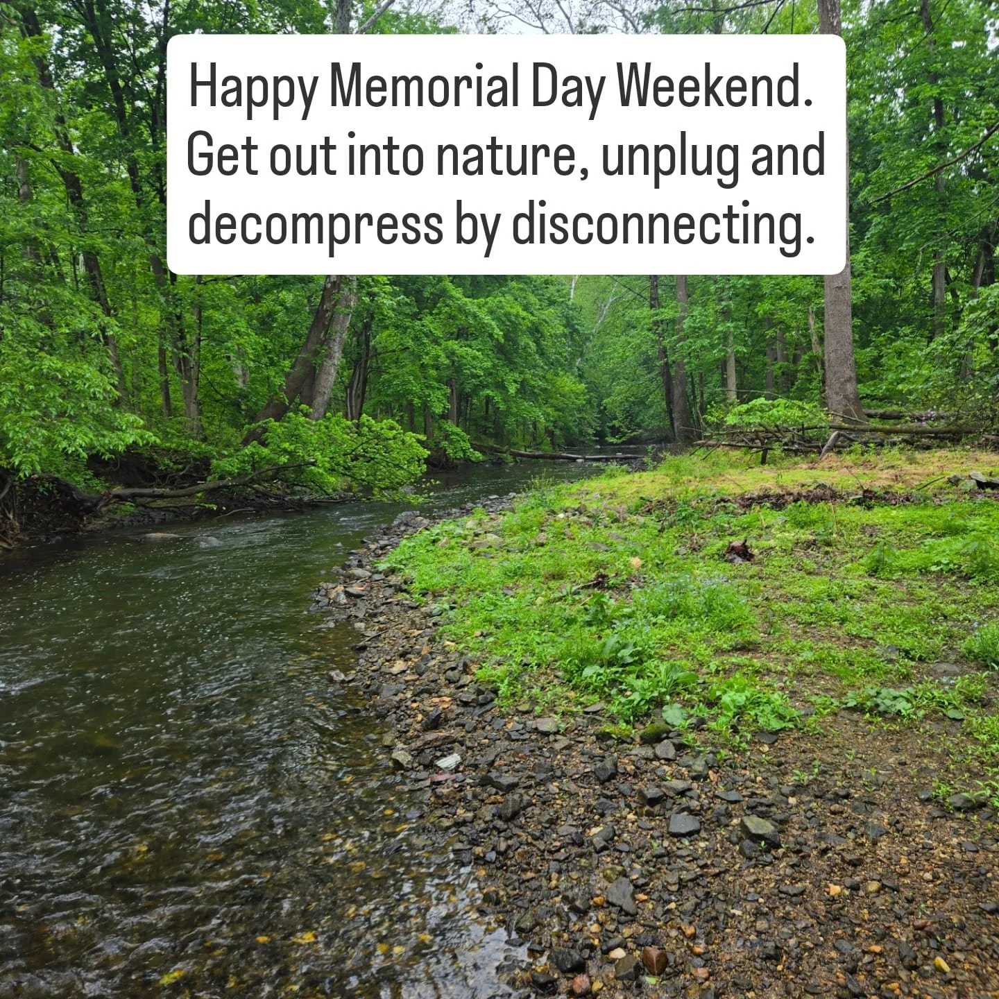 Remember why this holiday exists. Its about those who gave the ultimate sacrifice in service to this great country.

Regardless of your political affiliation, we have all known someone, heard of someone who has given thier all.

Don't forget the war 