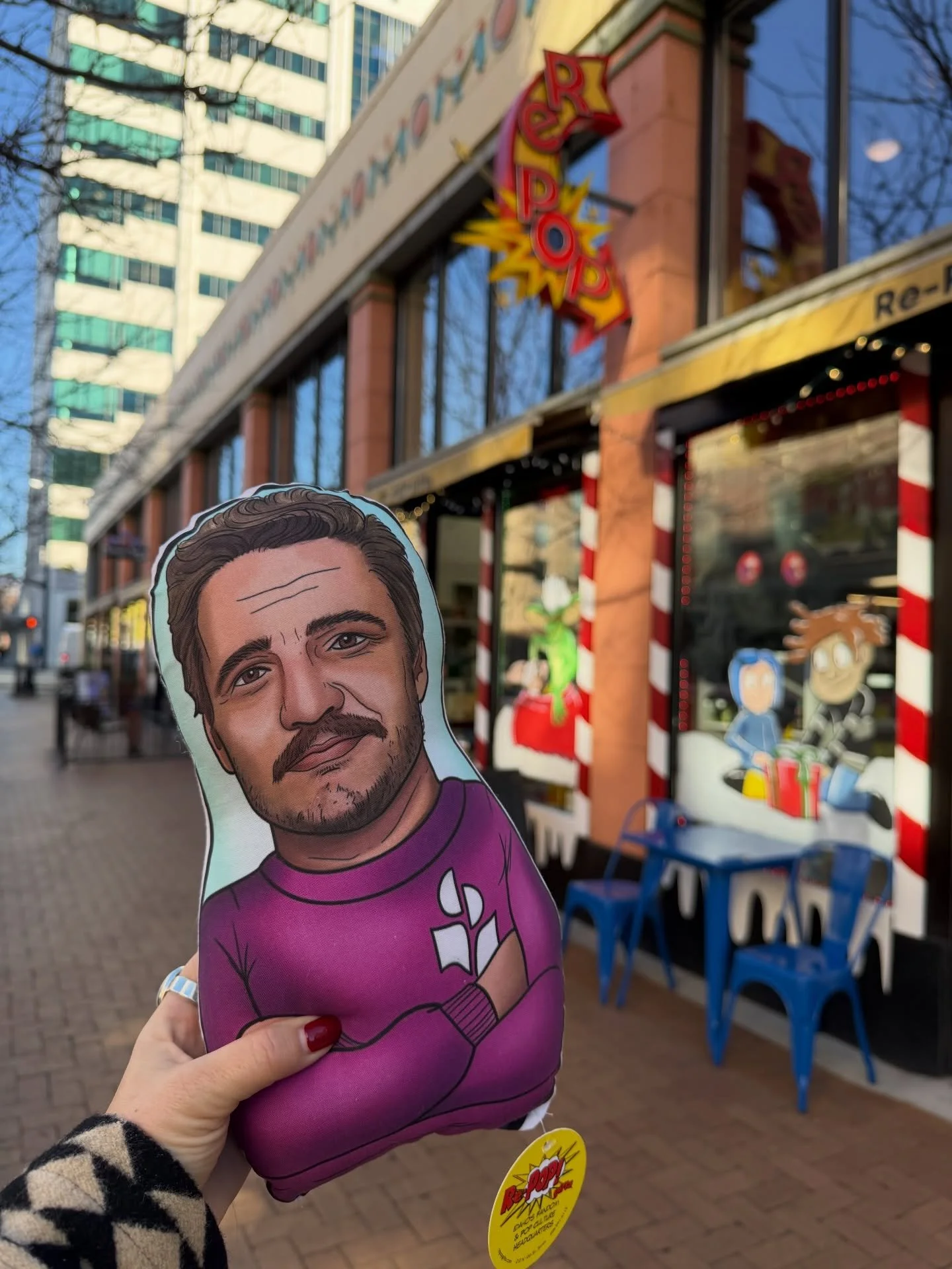 ❄️✨ It&rsquo;s Holiday shopping season and I&rsquo;m making it simple. Rounding up some of my very favorite places to shop local for grown up gifts. SAVE THIS POST. And tag your favorite kiddo shops in the comments and I&rsquo;ll make another round u