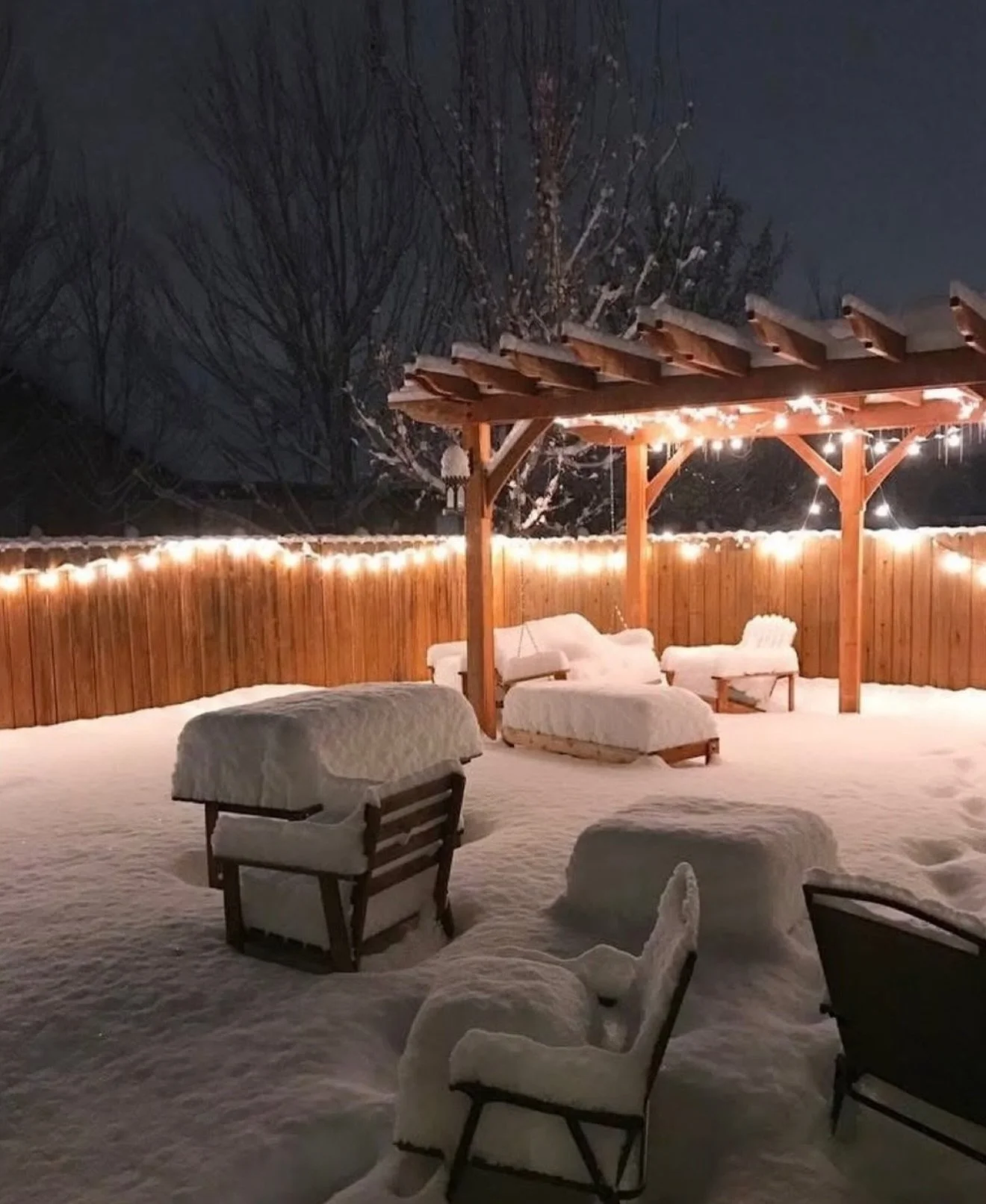 Our Meridian backyard 9 years ago today. The winter of 2016-2017 saw a total of 39.1 inches of snow in Boise, including 21 inches in January 2017 alone. 

The total lack of snow so far has been such a bummer. I mean it&rsquo;s not like we usually hav