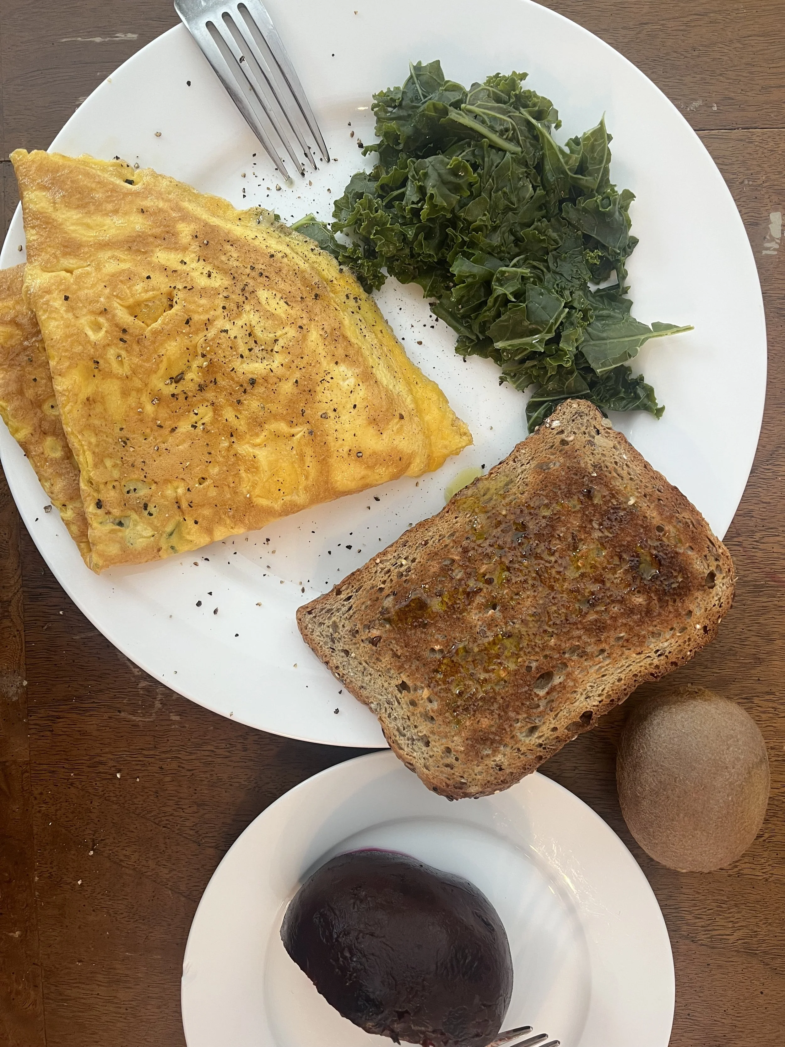 All of the Smartest People I Know Eat Eggs for Breakfast