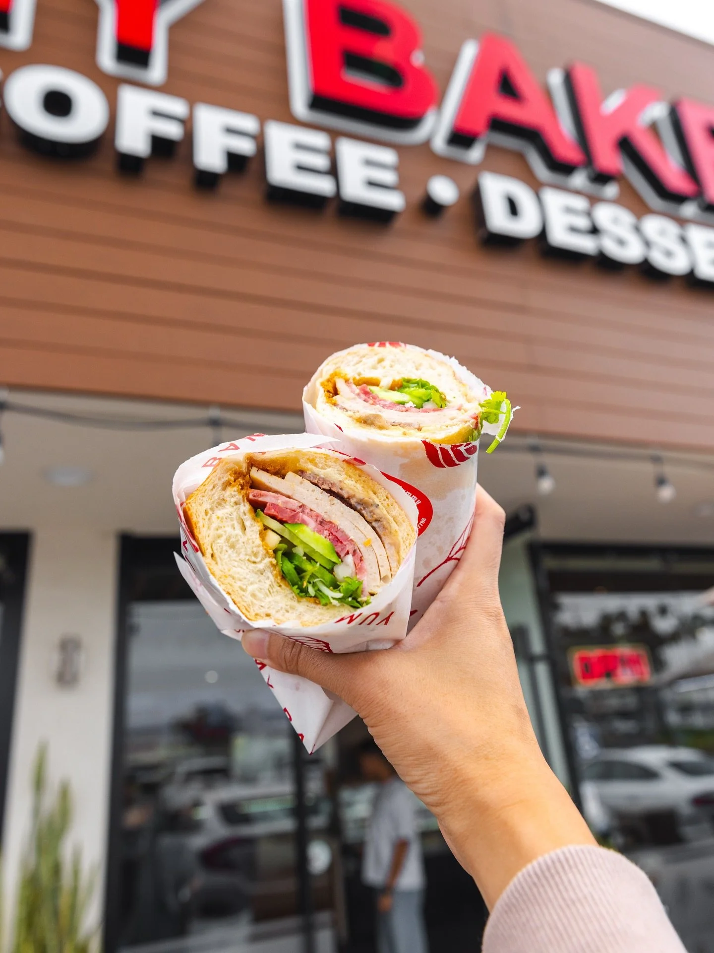 Hold up—this bánh mì needs its moment 📸
Swing by for a fresh, stacked bite—and don’t forget we’ve got Beef Stew & Chicken Curry ready to grab and go from the deli case.
Every order comes with a free b&aacu
