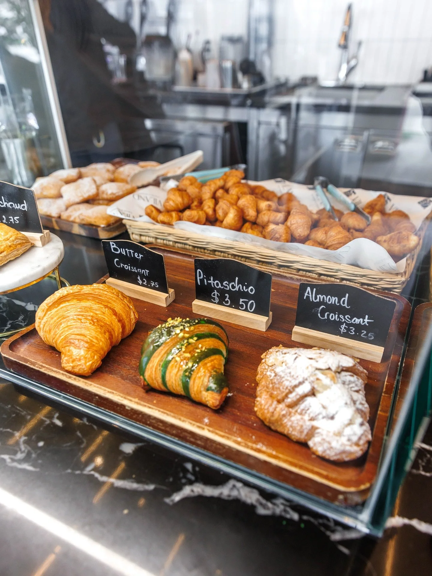 Flaky, fluffy, and always made fresh. Come pair it with your favorite drink 🥐 Available in-store or delivered straight to you via Uber Eats, Grubhub, or Toast.
Buy any drink in-store and get 2 FREE beignets until Oct 31st—no tricks, just seri