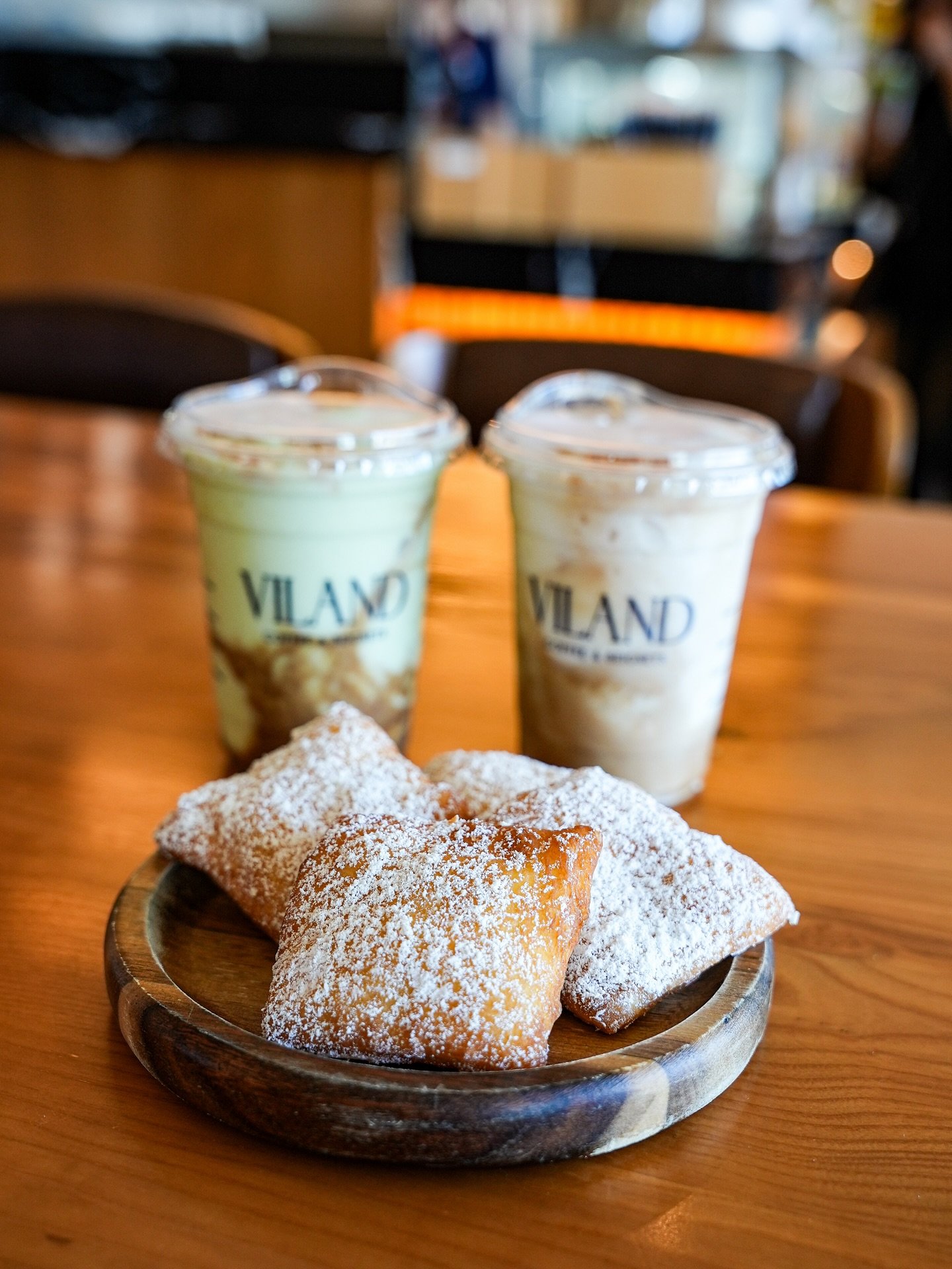 The combo you didn&rsquo;t know you needed but won&rsquo;t want to live without. 💚🤎

Order now online or stop by in person!

#ocfood #ocfoodie #orangecounty #bakery #pastries #sweets #vietnamesedessert #vietnamese #coffee #matcha #ube #latte
