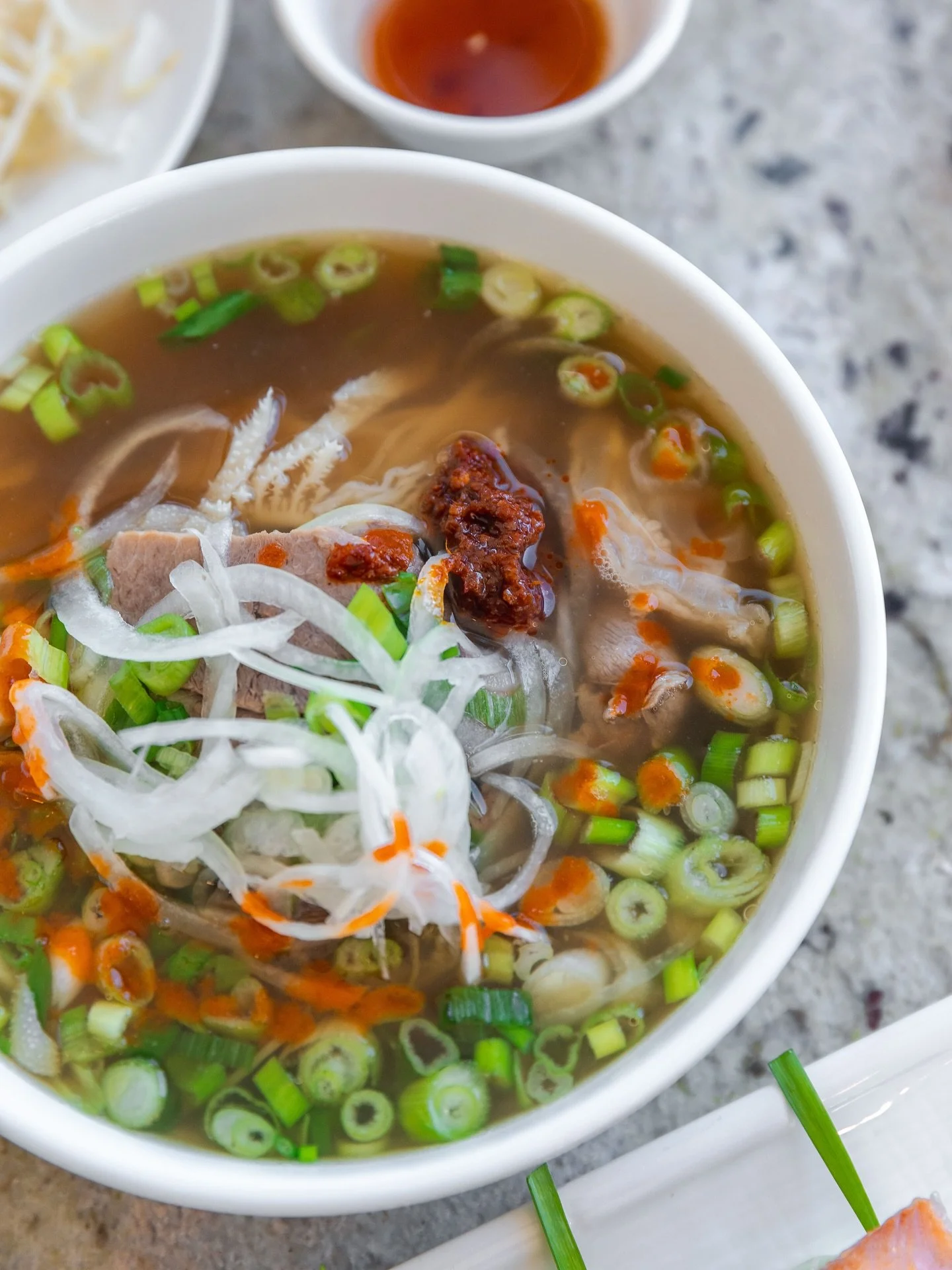 Pho this good deserves your full attention.
Extra herbs, extra heat, and all your favorite cuts of beef 🤤
And if you’re still hungry, try our new Bò Kho—available now at Yummy Bakery with a free bánh mì bread until